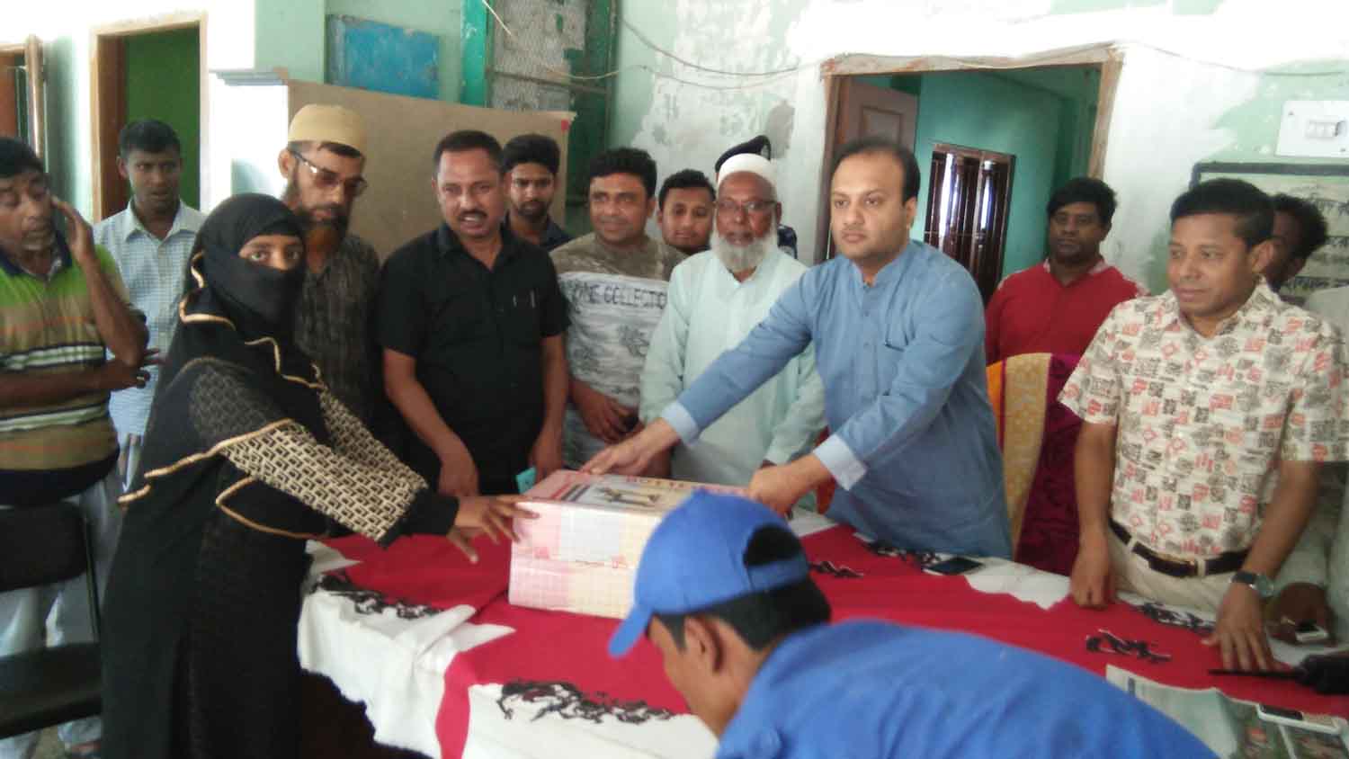 এডিপির অর্থায়নে মাইজবাড়ী ইউনিয়নে দুঃস্থ মহিলাদের মাঝে ১৩টি সেলাই মেশিন বিতরন