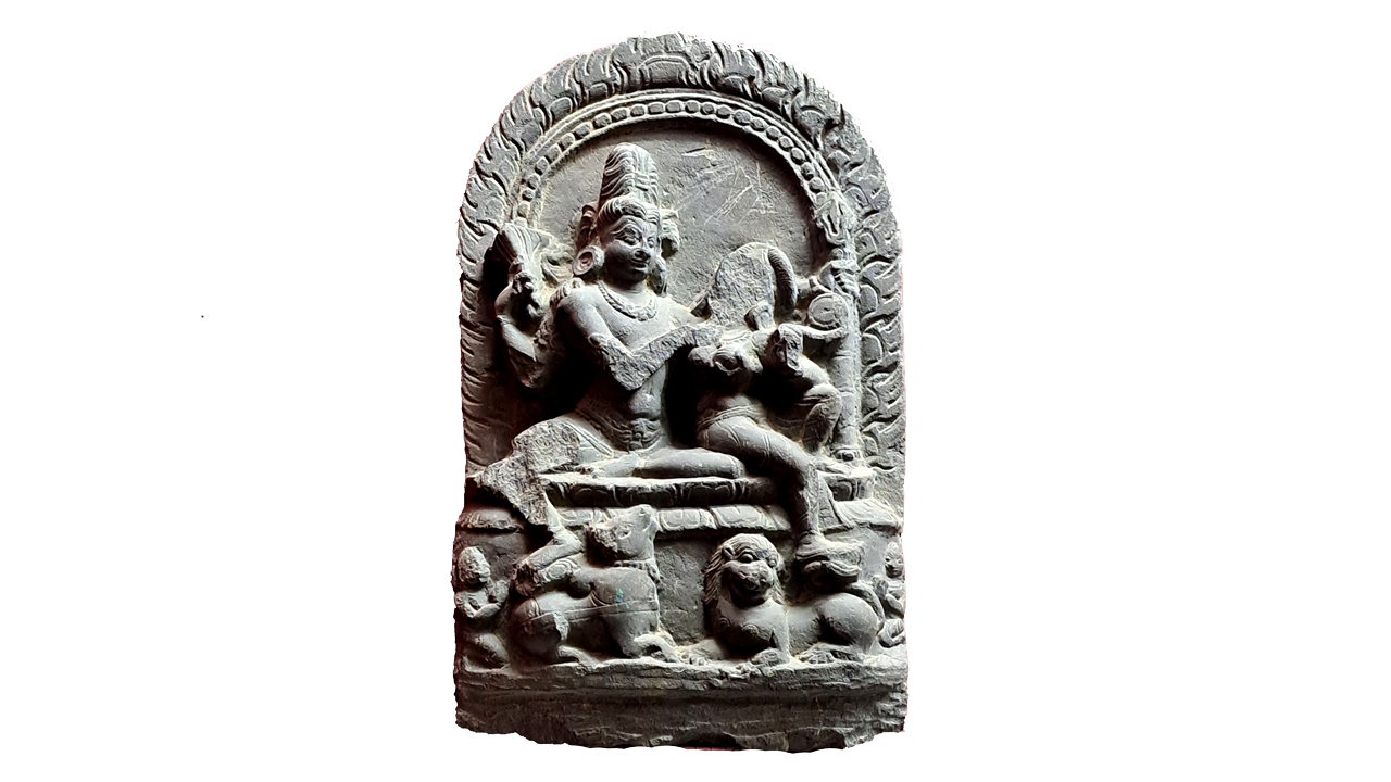 উপকরণ: আগ্নেয় শিলাজাত পাথর | সময়: আনুমানিক ১১-১২ শতাব্দী (?) | প্রাপ্তিস্থান: কুমিল্লা অঞ্চল (?)