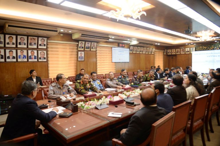 ১৯ ফেব্রুয়ারি ২০২৬ তারিখে নবনিযুক্ত স্বরাষ্ট্রমন্ত্রী সালাহউদ্দিন আহমদ এমপি মন্ত্রণালয়ের আওতাধীন বিভিন্ন দপ্তর-সংস্থার প্রধানগণের সাথে মতবিনিময় সভায় অংশগ্রহণ করেন।