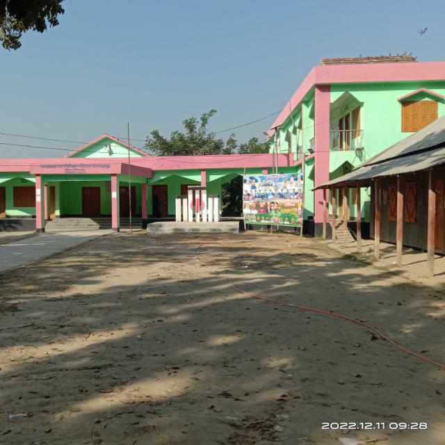 মোক্তারের চর ইউনিয়ন পরিষদ কার্যালয়