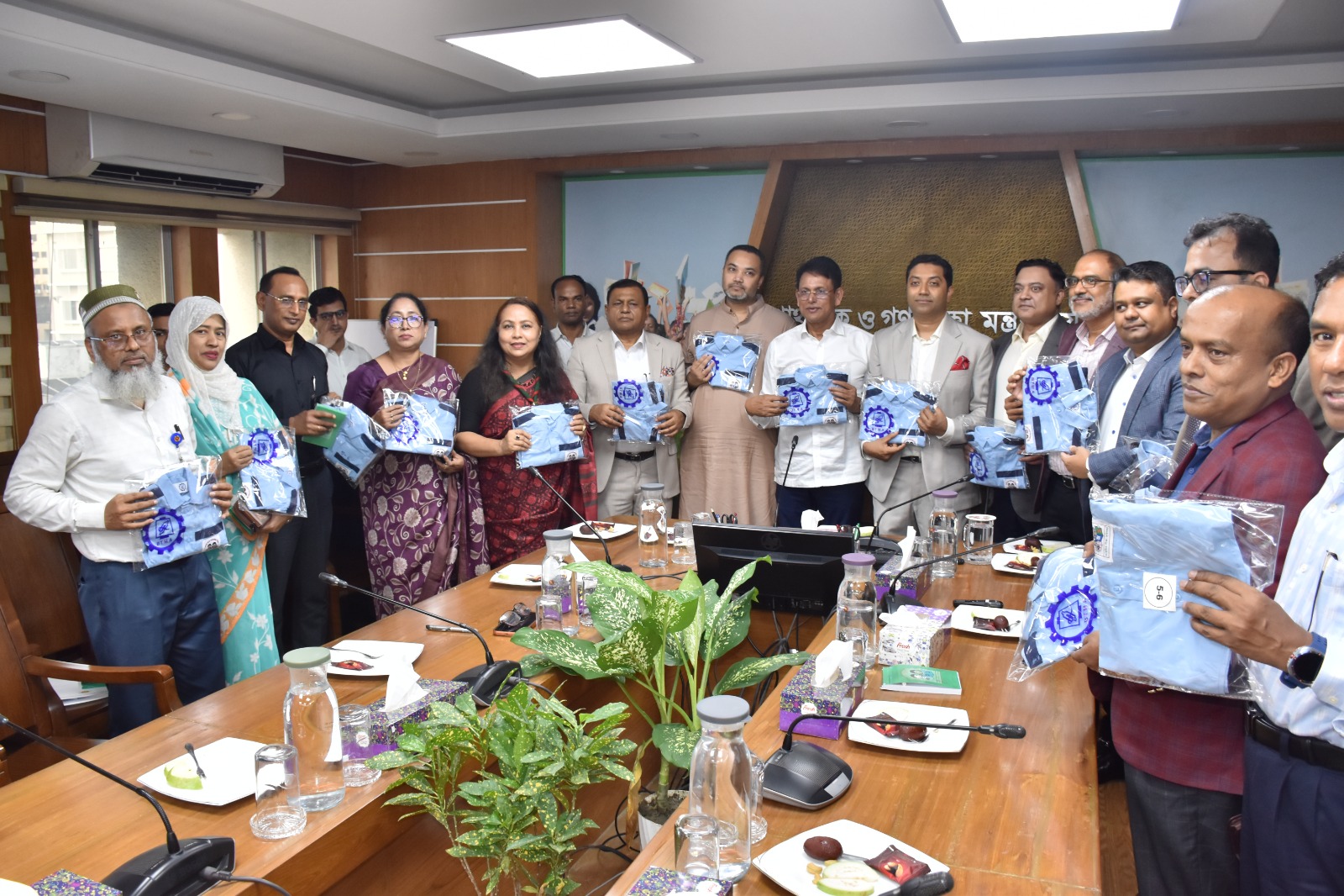 বিটিএমএ কর্তৃক স্কুল ড্রেস হস্তান্তর অনুষ্ঠান