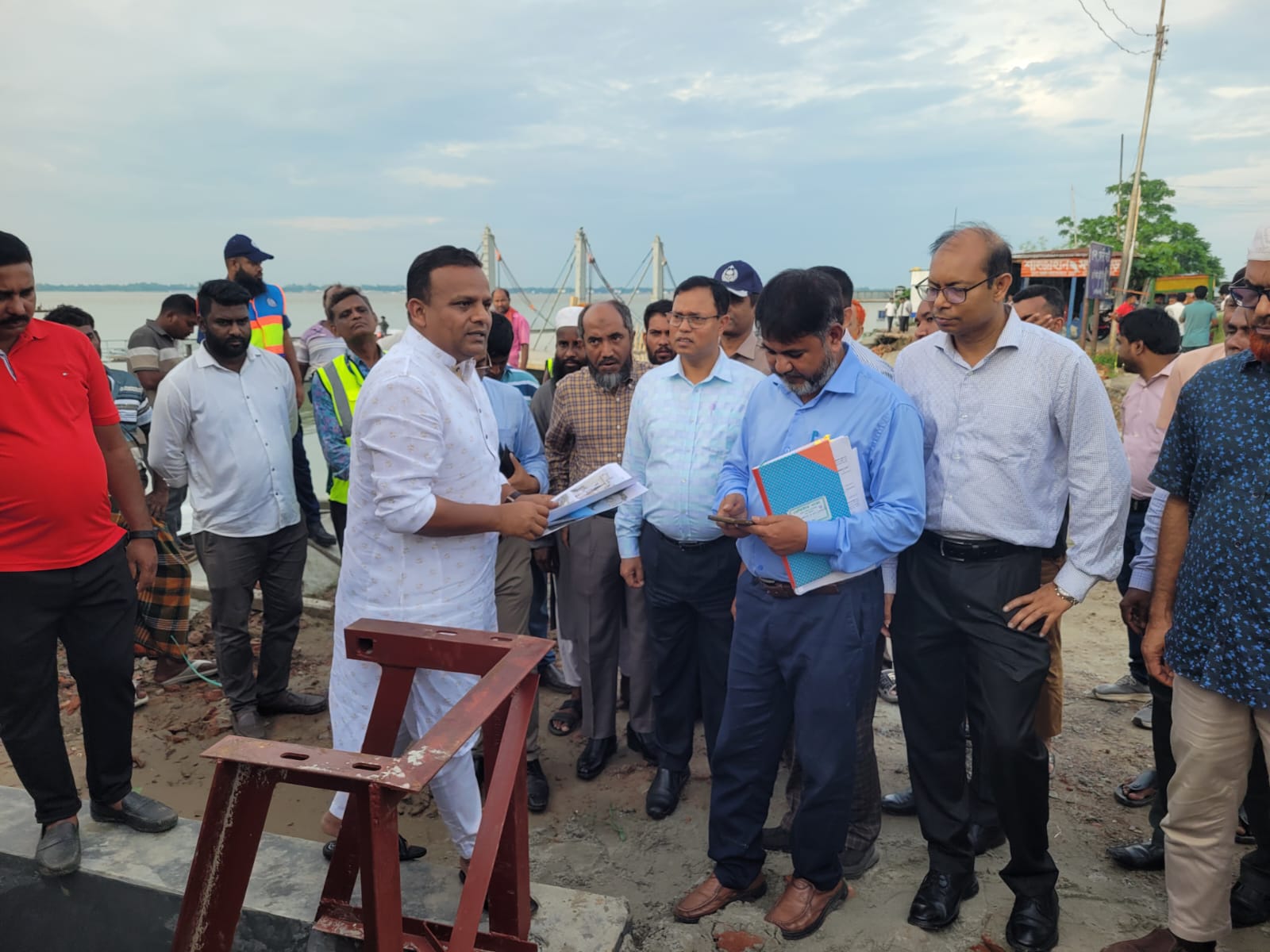 আরিচা-দৌলতদিয়া ফেরীঘাট পরিদর্শন