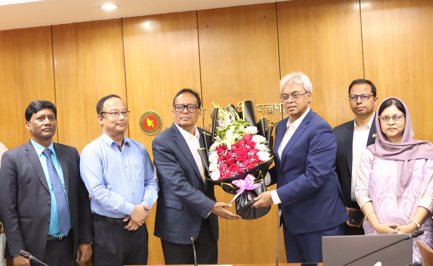 বিজ্ঞান ও প্রযুক্তি মন্ত্রণালয়-এর নবনিযুক্ত মাননীয় মন্ত্রী জনাব ফকির মাহবুব আনাম, এমপি-এর সাথে মন্ত্রণালয়ের কর্মকর্তা ও আওতাধীন সংস্থা প্রধানগণের মতবিনিময় সভা