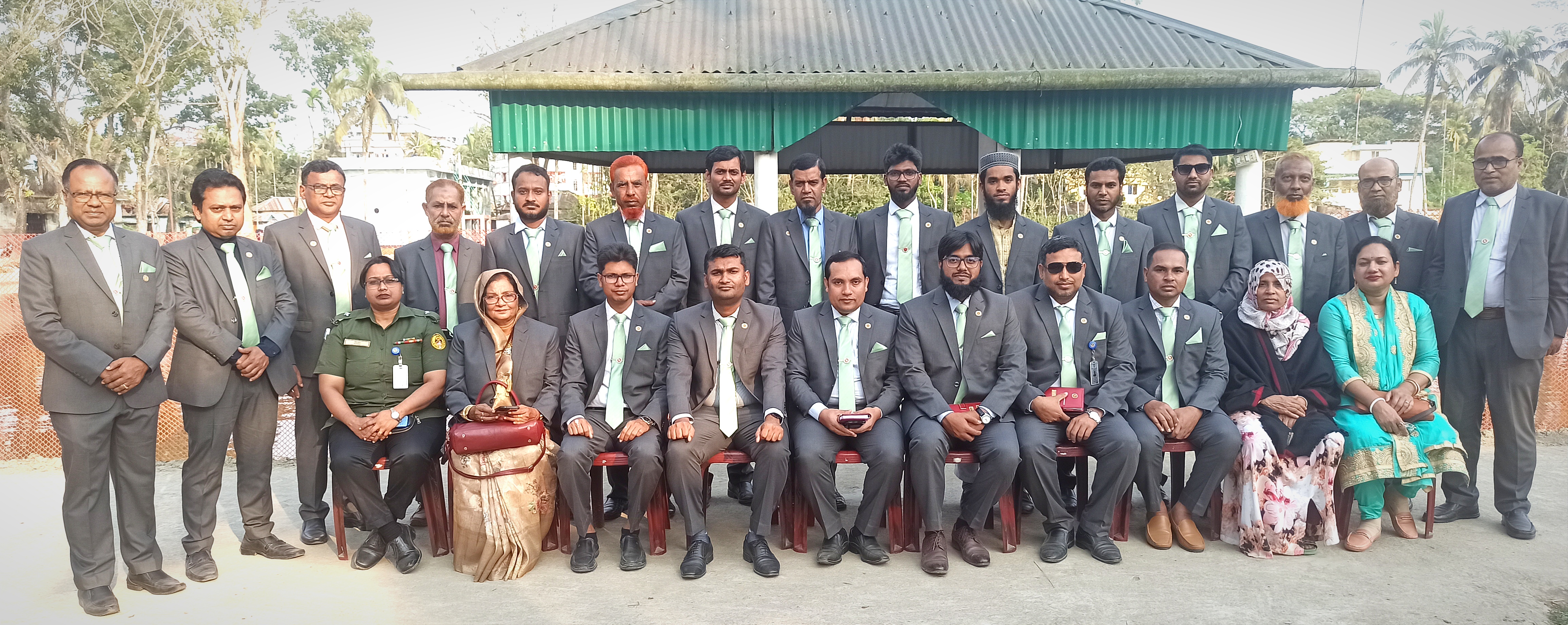 অফিসারবৃন্দ