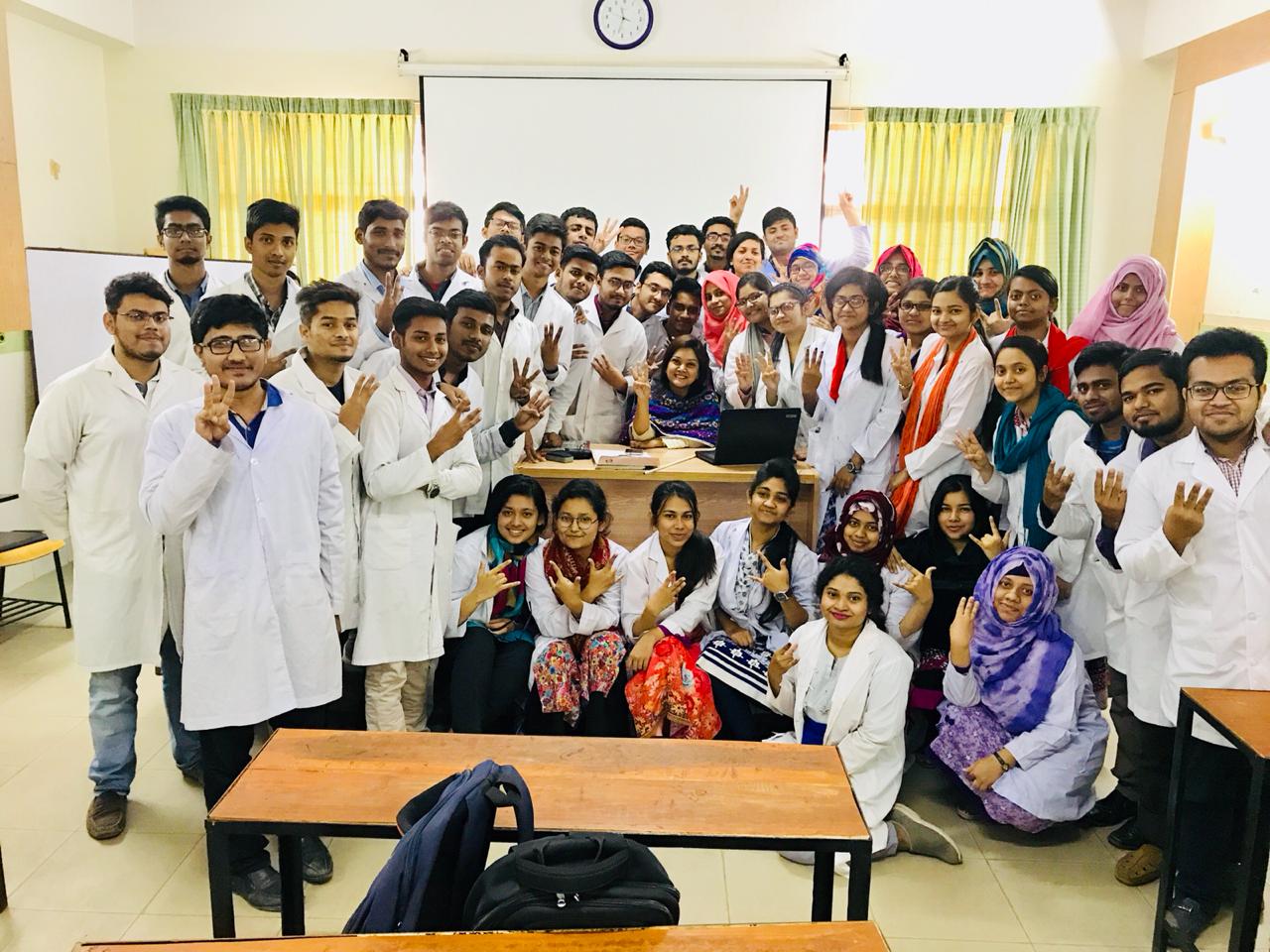 ক্লাসের ফাকে