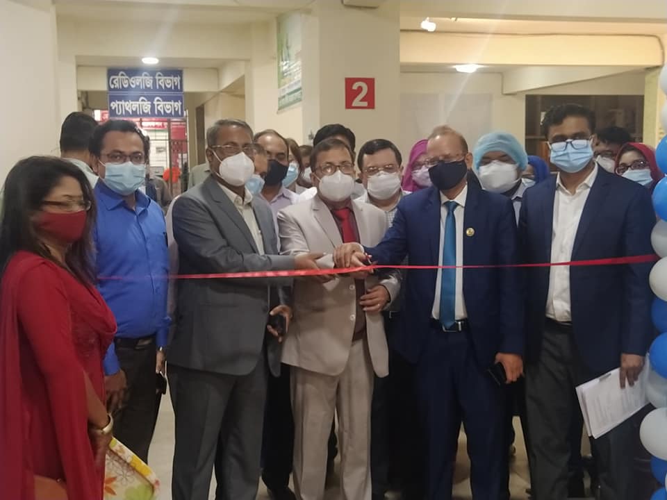 সেবা সপ্তাহের উদ্বোধন করছেন মাননীয় মহাপরিচালক (স্বাস্থ্যসেবা)