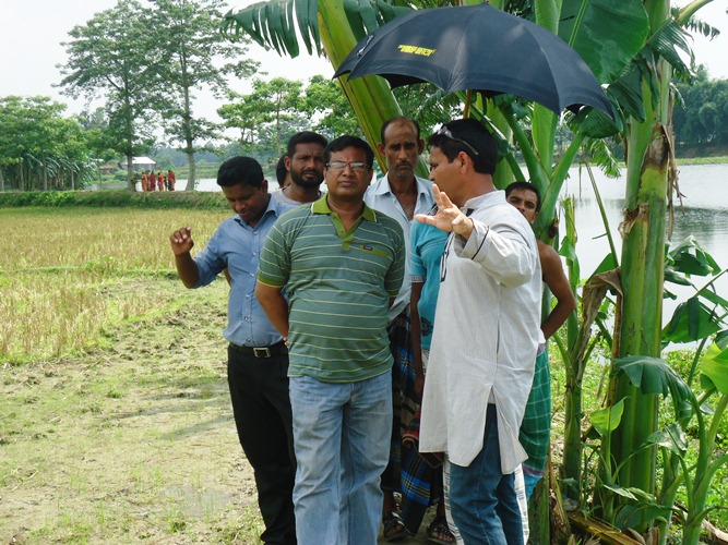 উপজেলা নির্বাহী অফিসার, মোল্লা মিজানুর রহমান, এঁর সন্তোষপুর ইউনিয়ন পরিদর্শন