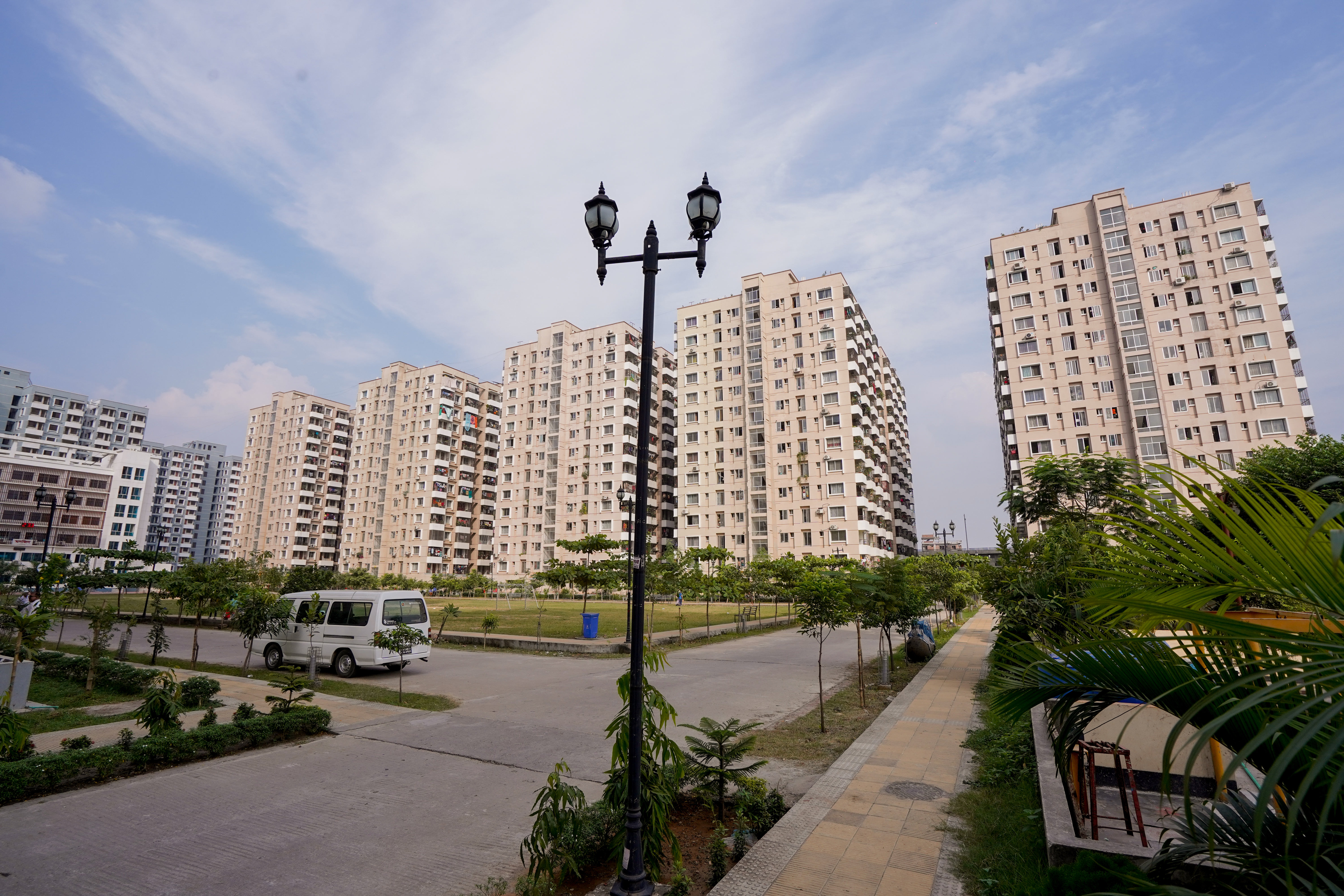 ঢাকার মিরপুরস্থ ৯ নং সেকশনে ১০৪০টি আবাসিক ফ্ল্যাট নির্মাণ প্রকল্প (স্বপ্ননগর-১)