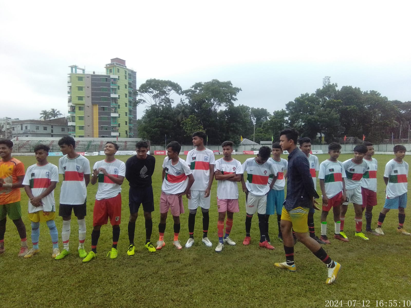 জাতীর পিতা বঙ্গবন্ধু শেখ মুজিবুর রহমান জাতীয় গোল্ডকাপ ফুটবল টুর্ণামেন্ট বালক(অনুর্ধ-১৭)-২০২৪ এর কিছু চিত্র