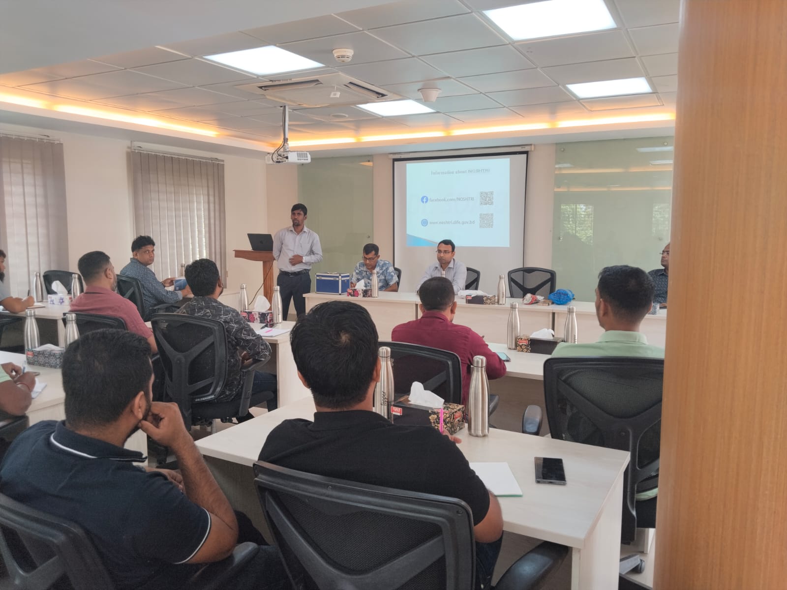 তাত্ত্বিক ক্লাস