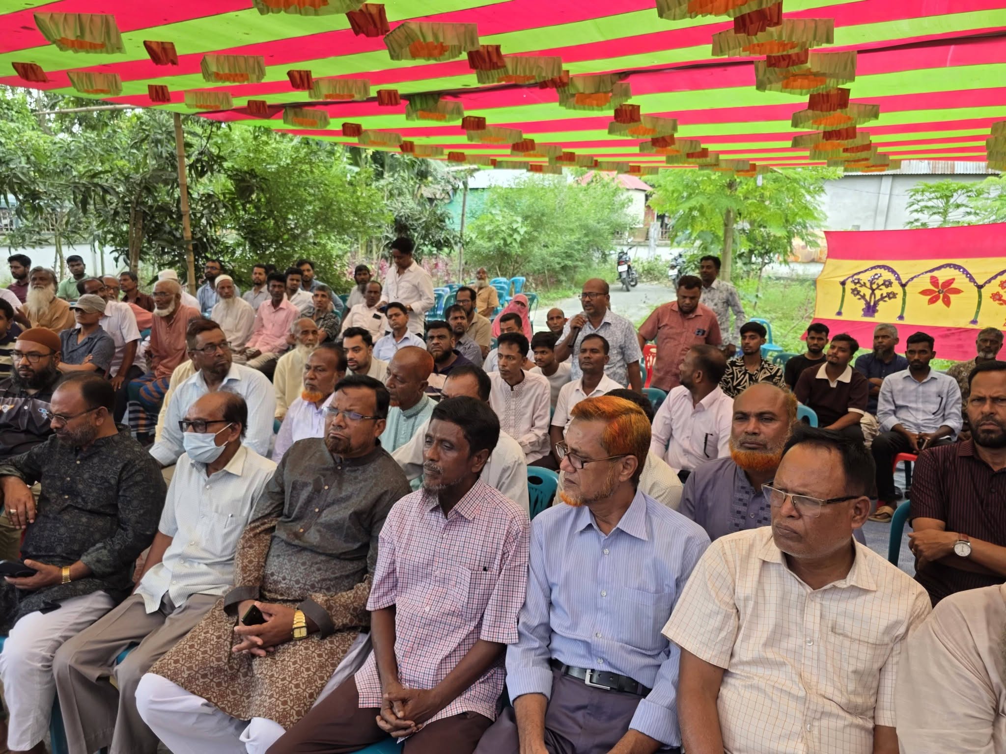 পাবনা জেলার সাথিয়া উপজেলার করমজা ইউনিয়ন ভূমি অফিসে ভূমি সেবা সংক্রান্ত গণশুনানির মাধ্যমে পাবনা জেলার ভূমি সেবায় নতুন দ্বার উন্মোচন।