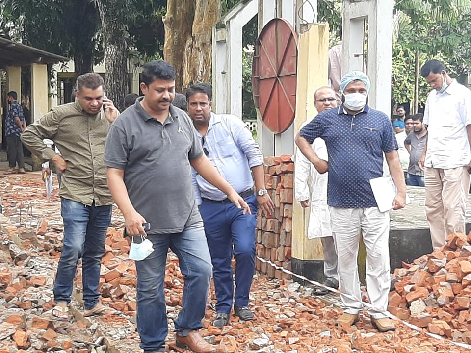 পতনঊষার উচ্চ বিদ্যালয় ও কলেজের সর্বাধুনিক অবকাটামো এবং পরিবেশ তৈরীর দ্বিতীয় অর্জন ৪ কক্ষ বিশিষ্ট ৫ তলা ভবনের নির্মান কাজ শুরু