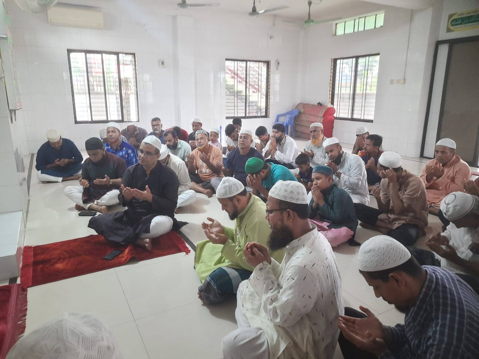অদ্য ৫ আগস্ট ২০২৫ খ্রিস্টাব্দ তারিখে "জুলাই গণঅভ্যুত্থান দিবস" উপলক্ষে ফেনী পল্লী বিদ্যুৎ সমিতির সদর দপ্তর জামে মসজিদে বাদ যোহর দোয়া ও মিলাদ মাহফিলের আয়োজন ।