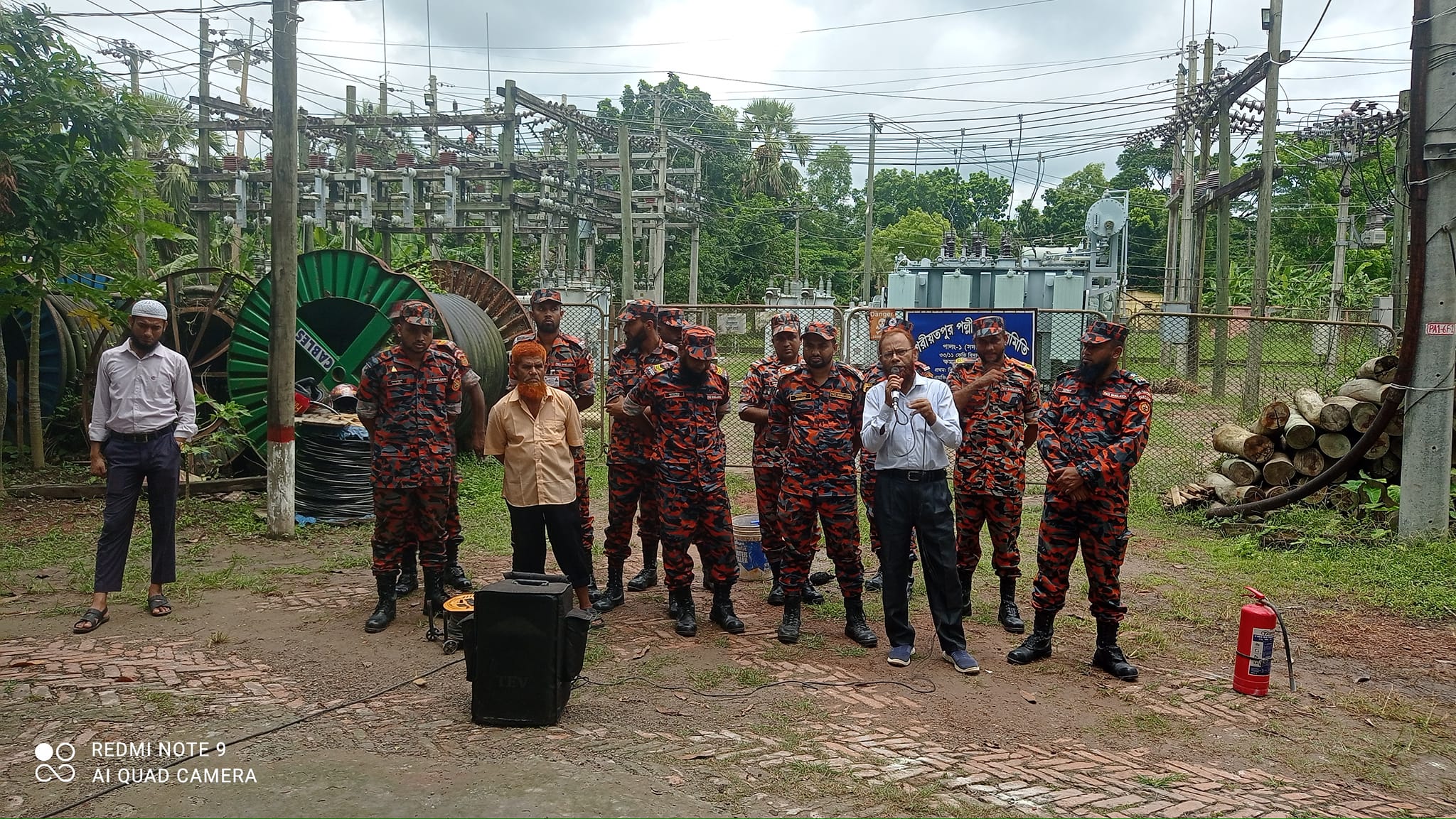 শরীয়তপুর পল্লী বিদ্যুৎ সমিতির সদর দপ্তরে ফায়ার সার্ভিস ও সিভিল ডিফেন্স কর্তৃক অগ্নি নির্বাপণ প্রশিক্ষণ।