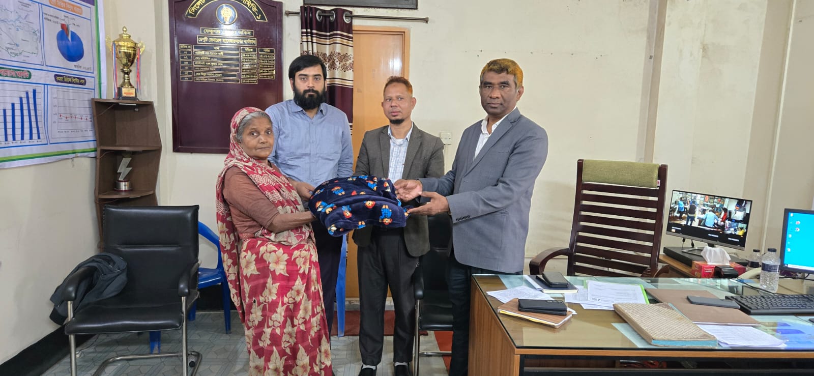 বাপবিবোর্ড এবং সিলেট পবিস-১ এর ক্রীড়া, সংস্কৃতি ও কল্যাণ পরিষদের (ক্রীসকপ) উদ্যোগে চলমান তীব্র শীত এবং শৈত্যপ্রবাহে শীতার্ত দরিদ্র অসহায় মানুষের মধ্যে কম্বল বিতরণ করা হয়।