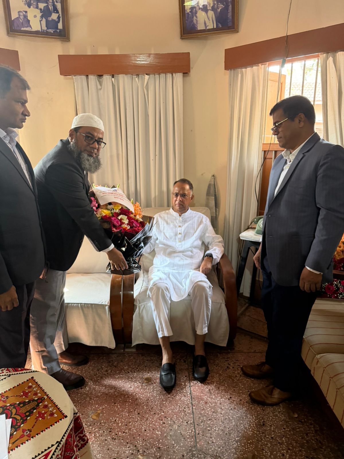 বিদ্যুৎ, জ্বালানি ও খনিজ সম্পদ বিভাগের মন্ত্রী মহোদয়কে পিজিসিএল এর পক্ষ থেকে ফুলেলে শুভেচ্ছা।