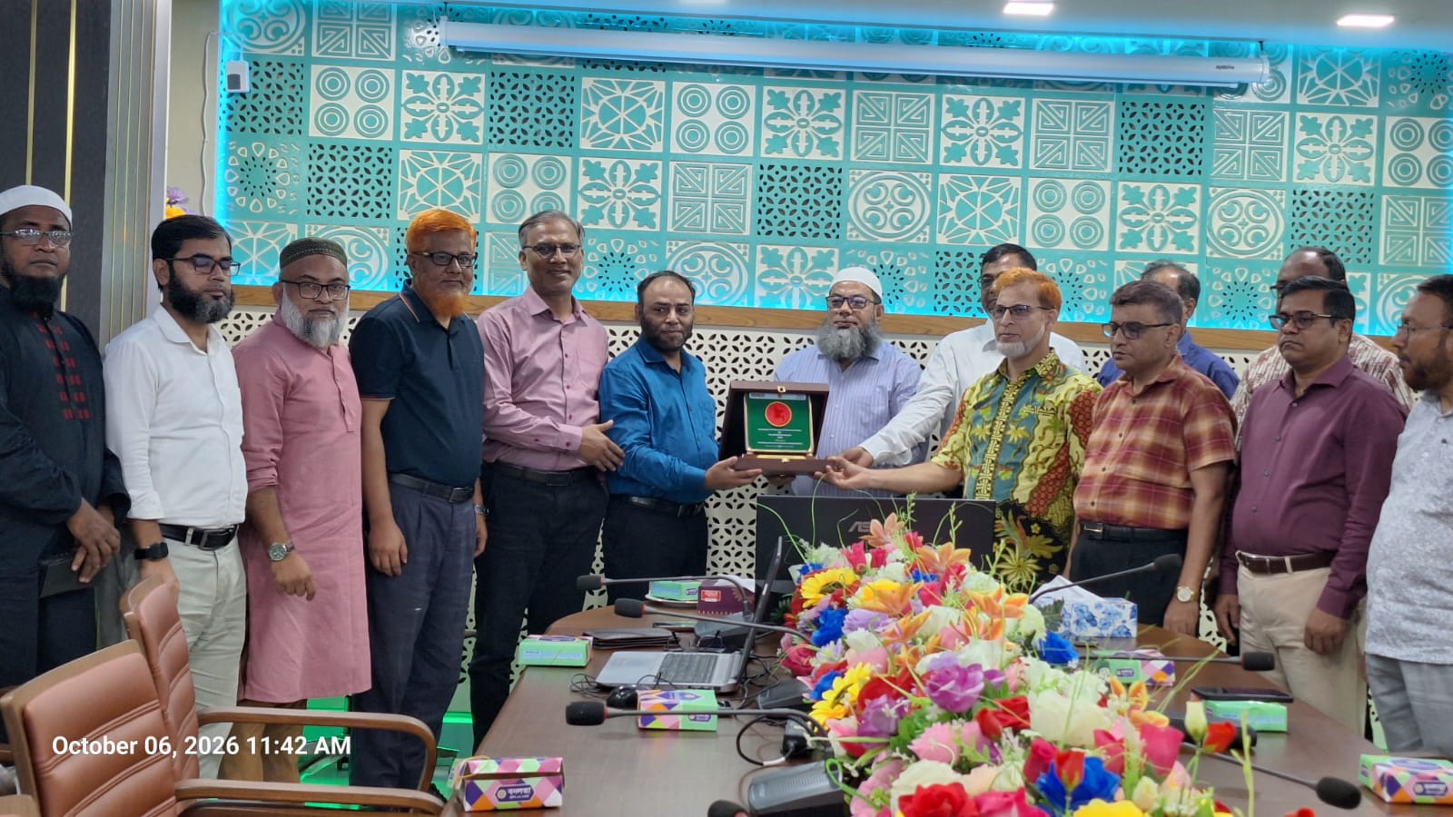 অর্থ মন্ত্রণালয় কর্তৃক পরিচালিত SABRE+ মূল্যায়নে সাফল্যের স্বীকৃতিস্বরূপ বাংলাদেশ সরকারের অর্থ মন্ত্রণালয় কর্তৃক পুরস্কৃত হওয়ায় প্রাপ্ত ক্রেস্টটি পিজিসিএল কর্তৃপক্ষের নিকট আনুষ্ঠানিকভাবে হস্তান্তর করা হয়।