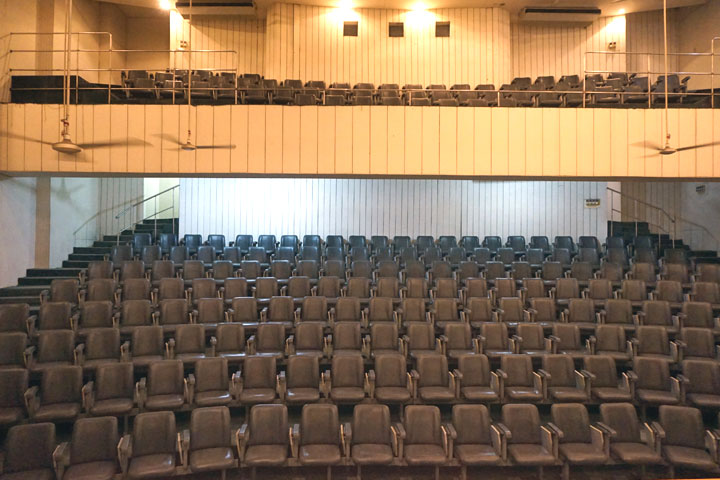 অডিটোরিয়াম গ্যালারি