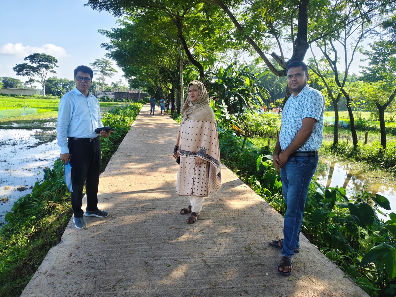 কাবিটা/কাবিখা/টিআর কাজে ছবি
