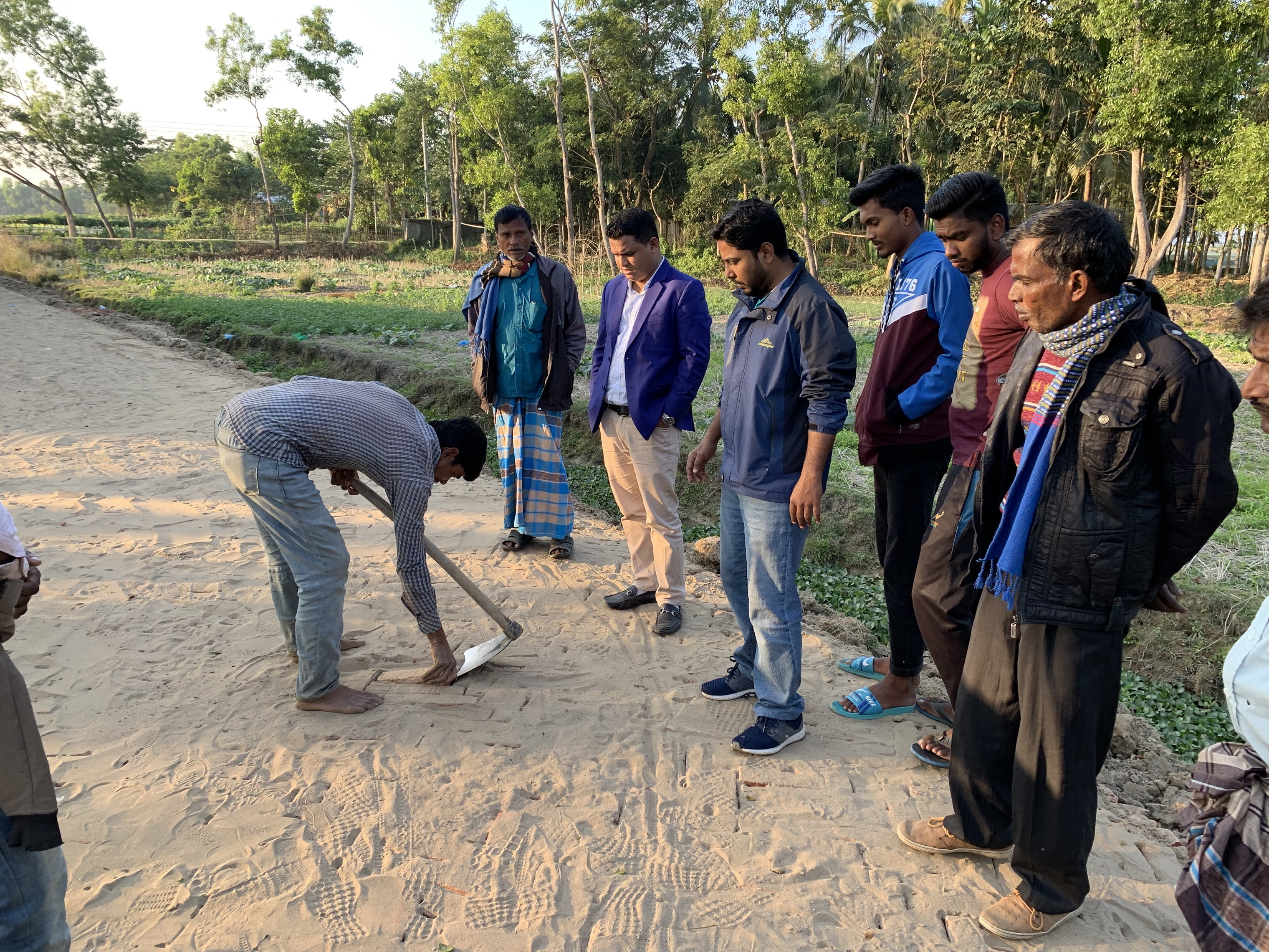 হেরিং বোন বন্ড রাস্তা নির্মাণ