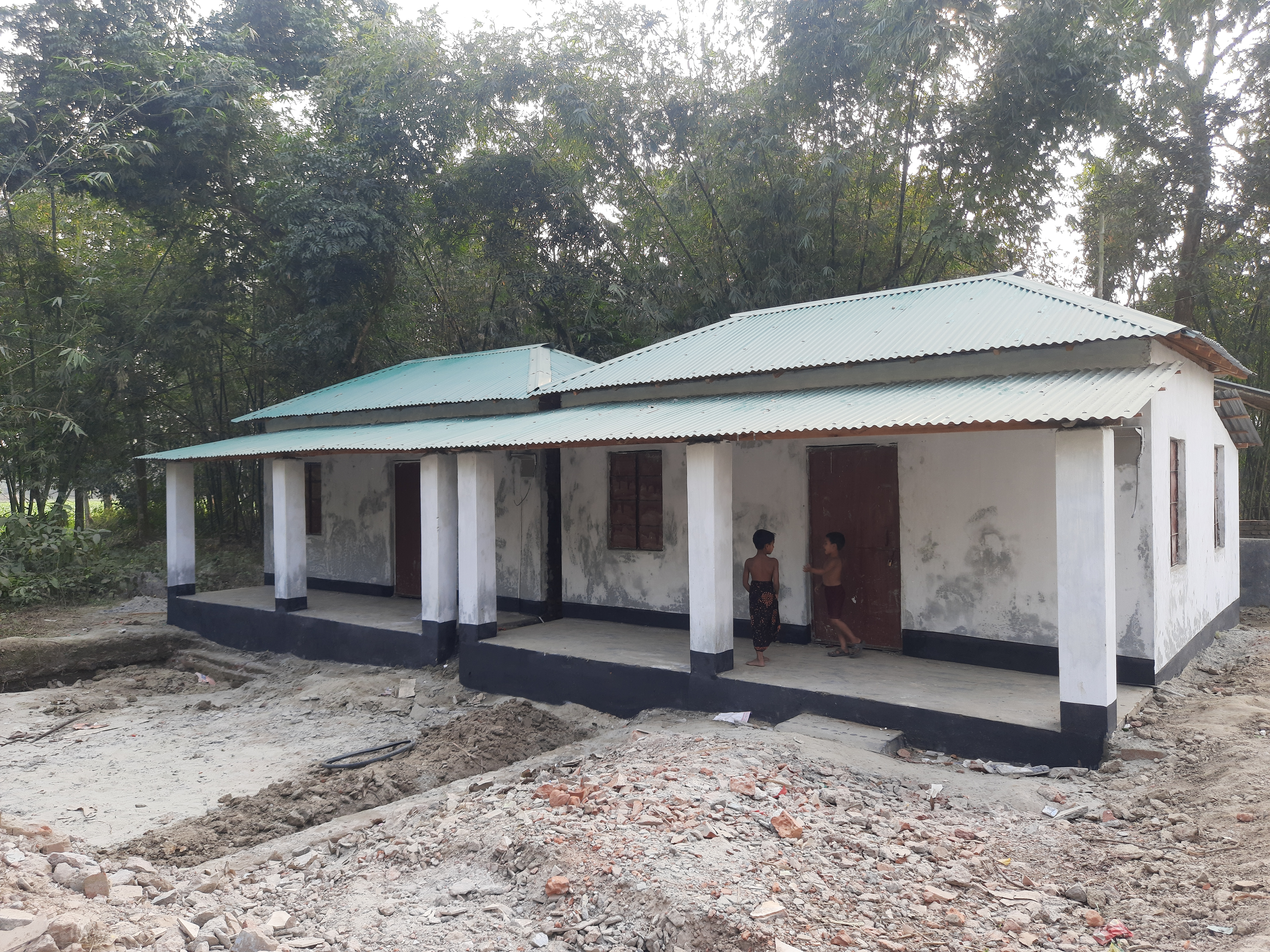 মাননীয় প্রধান মন্ত্রীর ঘর উপহার