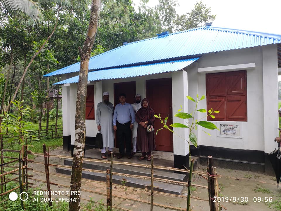 গৃহহীনদের জন্য দুর্যোগ সহনীয় ঘর 