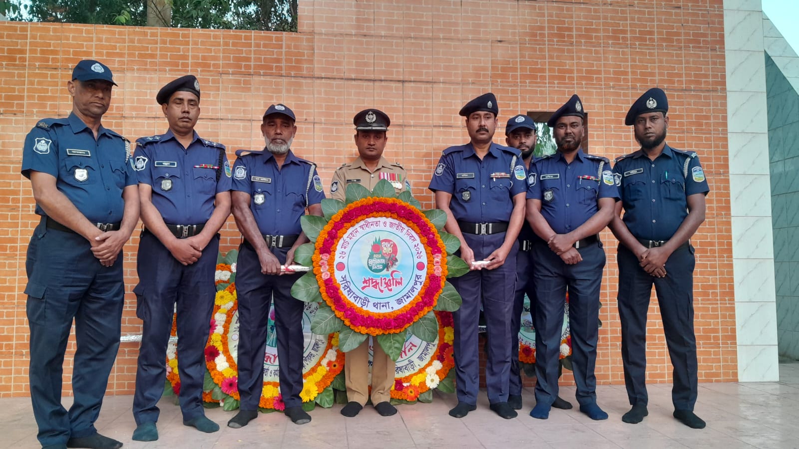 ২৬ মার্চ উপলক্ষ্যে পুষ্পস্তবক অর্পন