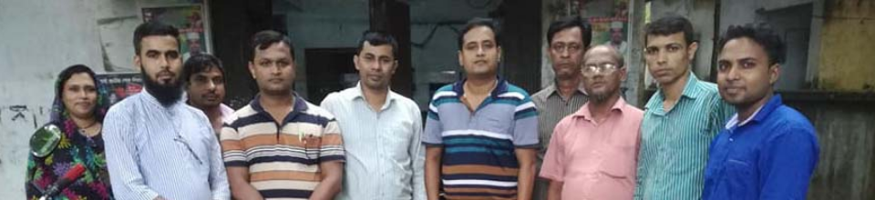 হবিগঞ্জ বিভাগের মাননীয় এপিএমজি মহোদয় বাহুবল উপজেলা ডাকঘর পরিদর্শনের সময় উপজেলা ডাকঘরের কর্মকর্তা/কর্মচারী ও ডিজিটাল পোস্ট অফিসের উদ্যোক্তাসহ একসাথে তোলা ছবি।