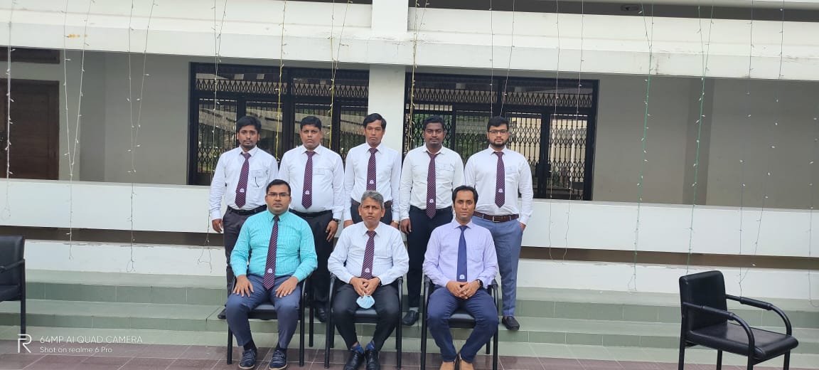 কোর্স ম্যানেজমেন্ট টীম ও খেলাধুলা কমিটির সদস্যরা