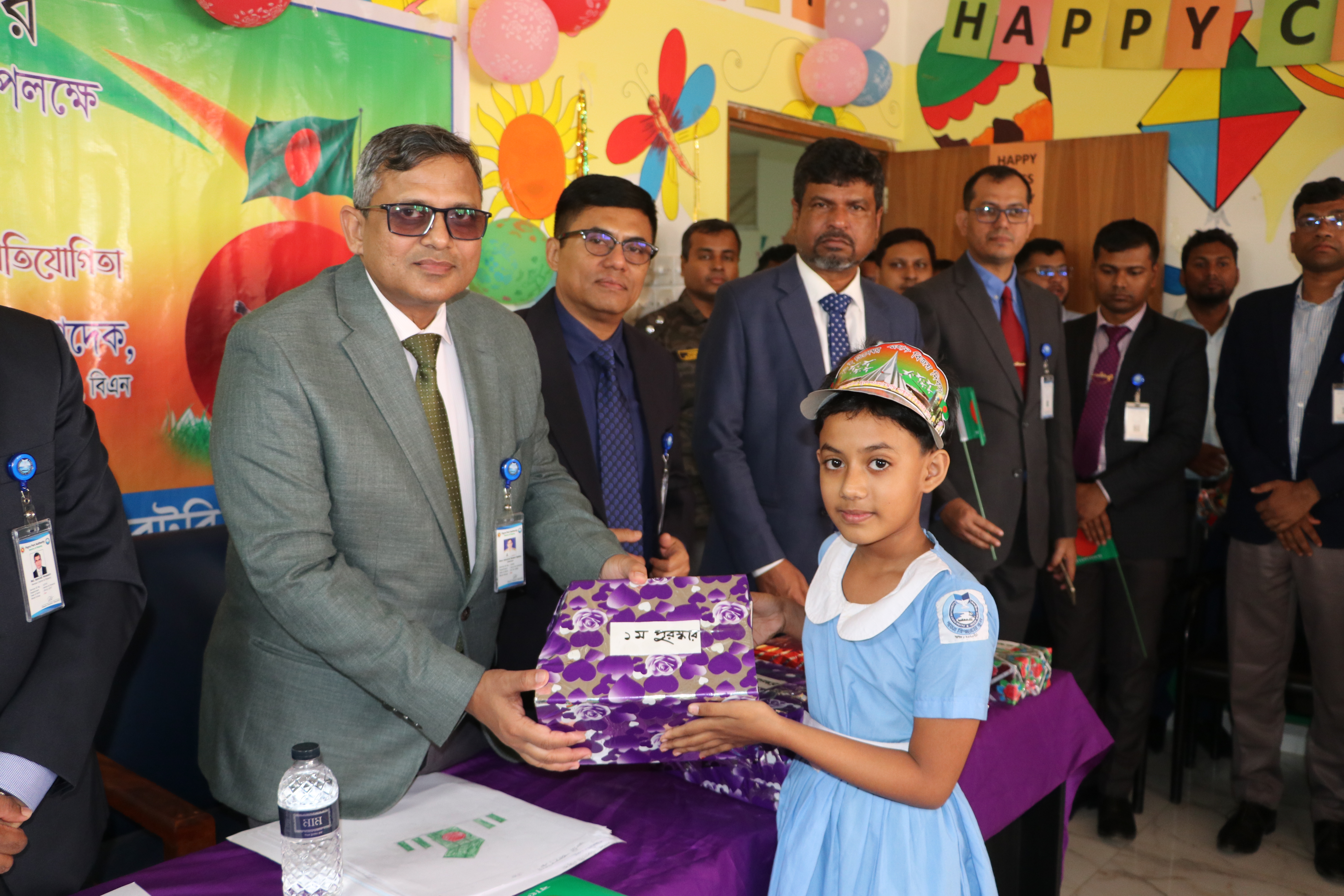 বিজয় দিবসের ছড়া/কবিতা আবৃত্তি ও চিত্রাঙ্কন প্রতিযোগিতার পুরষ্কার বিতরণ