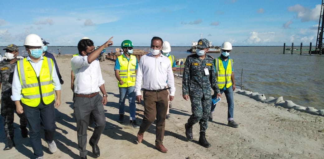 পায়রা বন্দরের PPFT প্রকল্প পরিদর্শনের উদ্দেশ্যে উপসচিব মহোদয়ের যাত্রা।