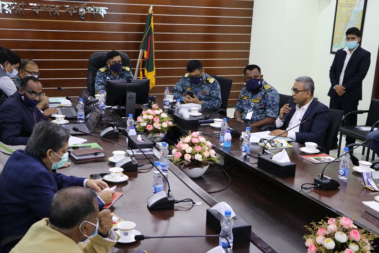 পায়রা বন্দর কর্তৃপক্ষ এবং বন্দর ব্যবহারকারী/স্টেকহোল্ডারগণ-এর মধ্যে মতবিনিময় সভায় কাস্টমস্, এক্সাইজ ও ভ্যাট কমিশনারেট, খুলনা-এর অতিরিক্ত কমিশনার এর বক্তব্য প্রদান।