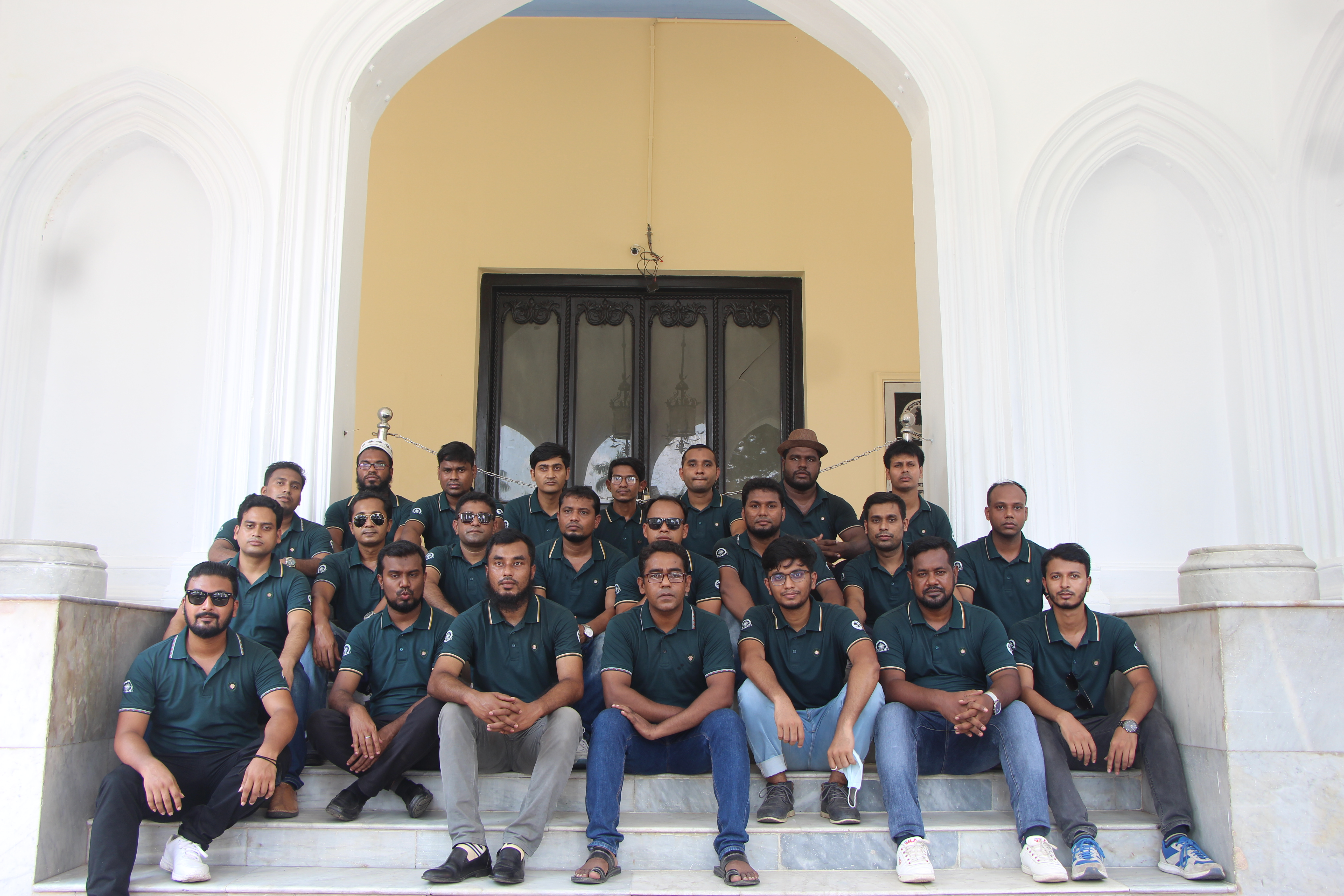 উত্তরা গণভবন পরিদর্শনকালে প্রশিক্ষণার্থীরা