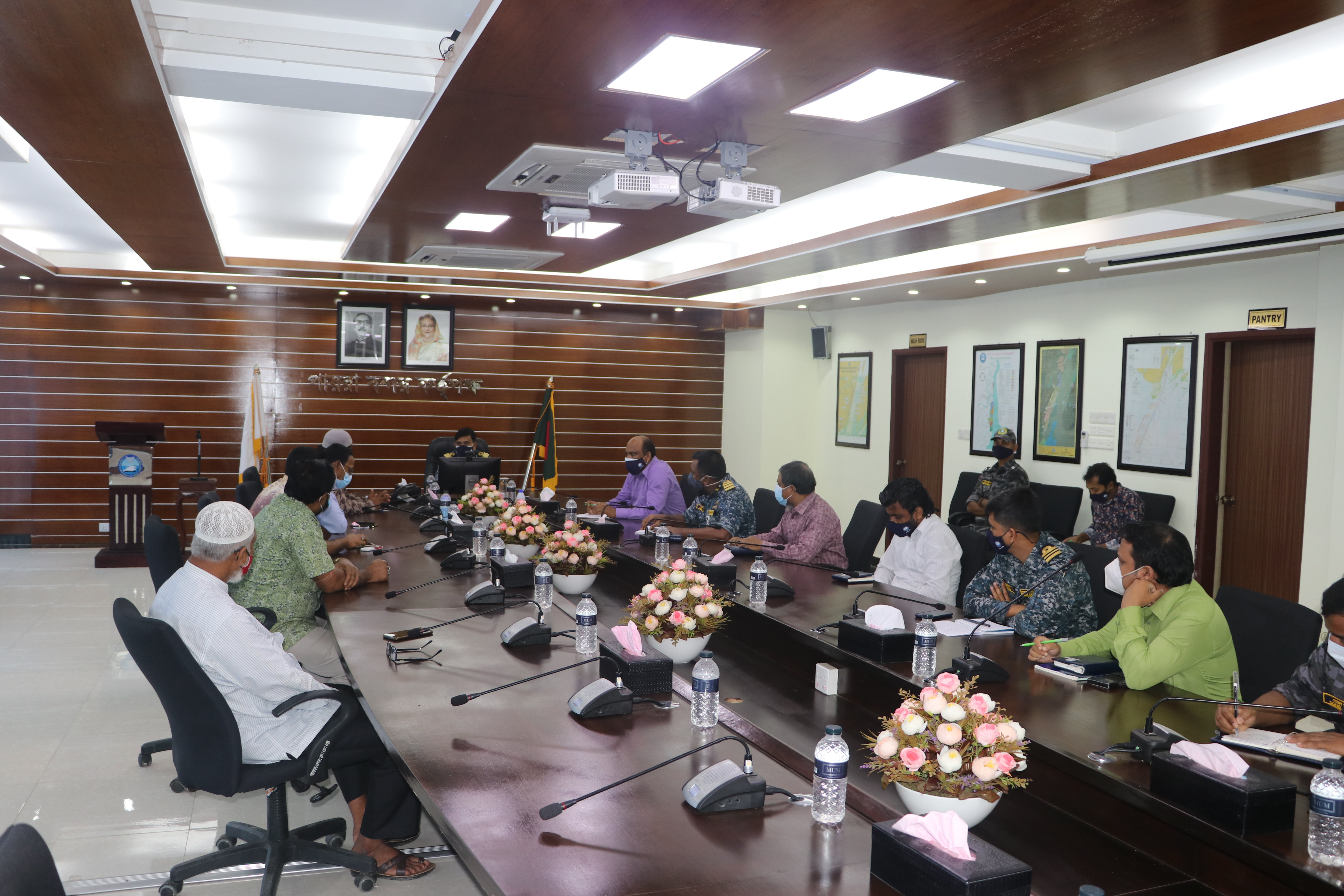 পায়রা বন্দর কর্তৃপক্ষের চেয়ারম্যান মহোদয়ের সাথে পায়রা বন্দর এলাকার ০৫ (পাঁচ) টি ইউনিয়ন পরিষদের চেয়ারম্যানদের মতবিনিময় সভা অনুষ্ঠিত।