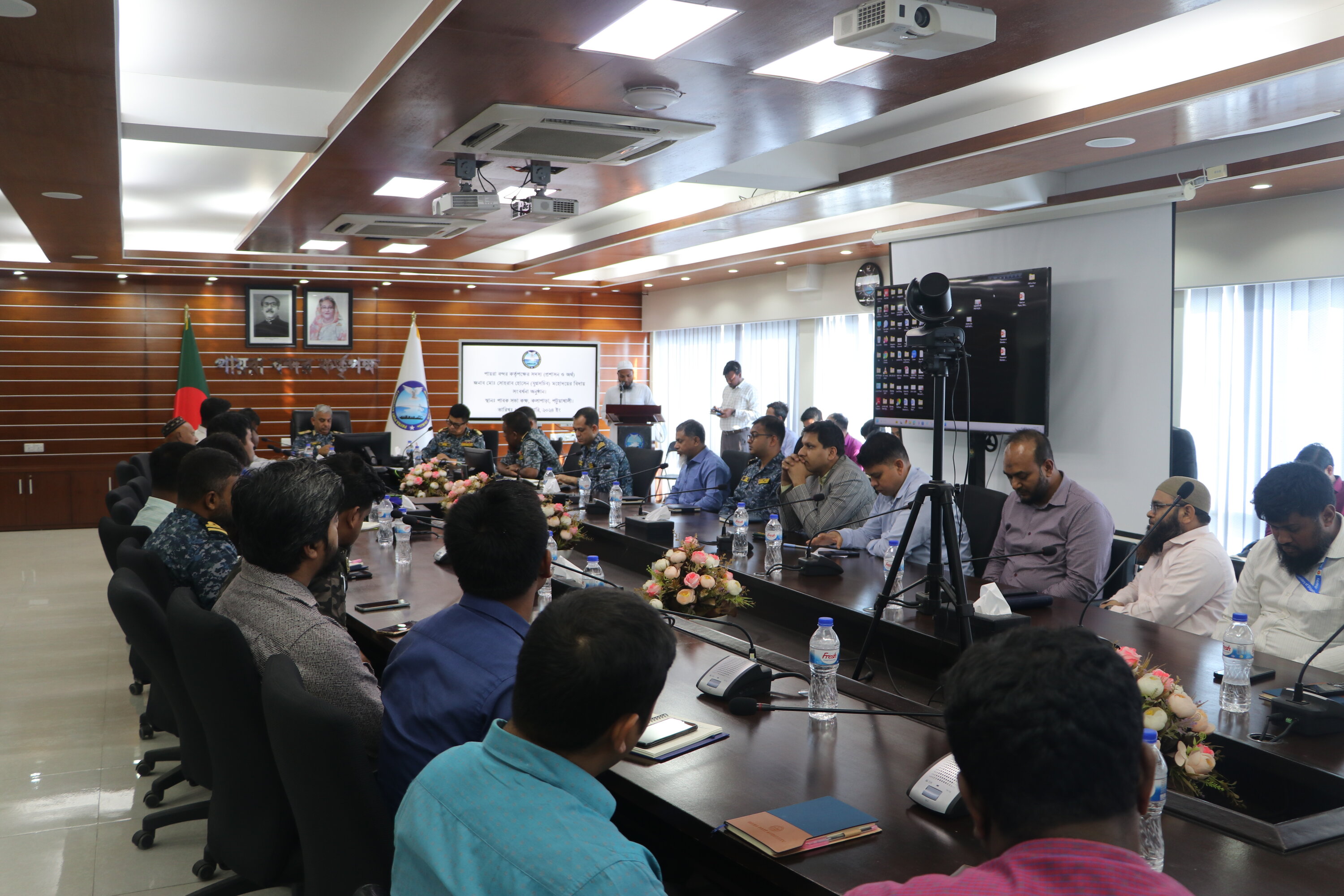 মোঃ সোহরাব হোসেন মহোদয়ের বিদায় অনুষ্ঠানে পাবকের কর্মকর্তা ও কর্মচারীবৃন্দ