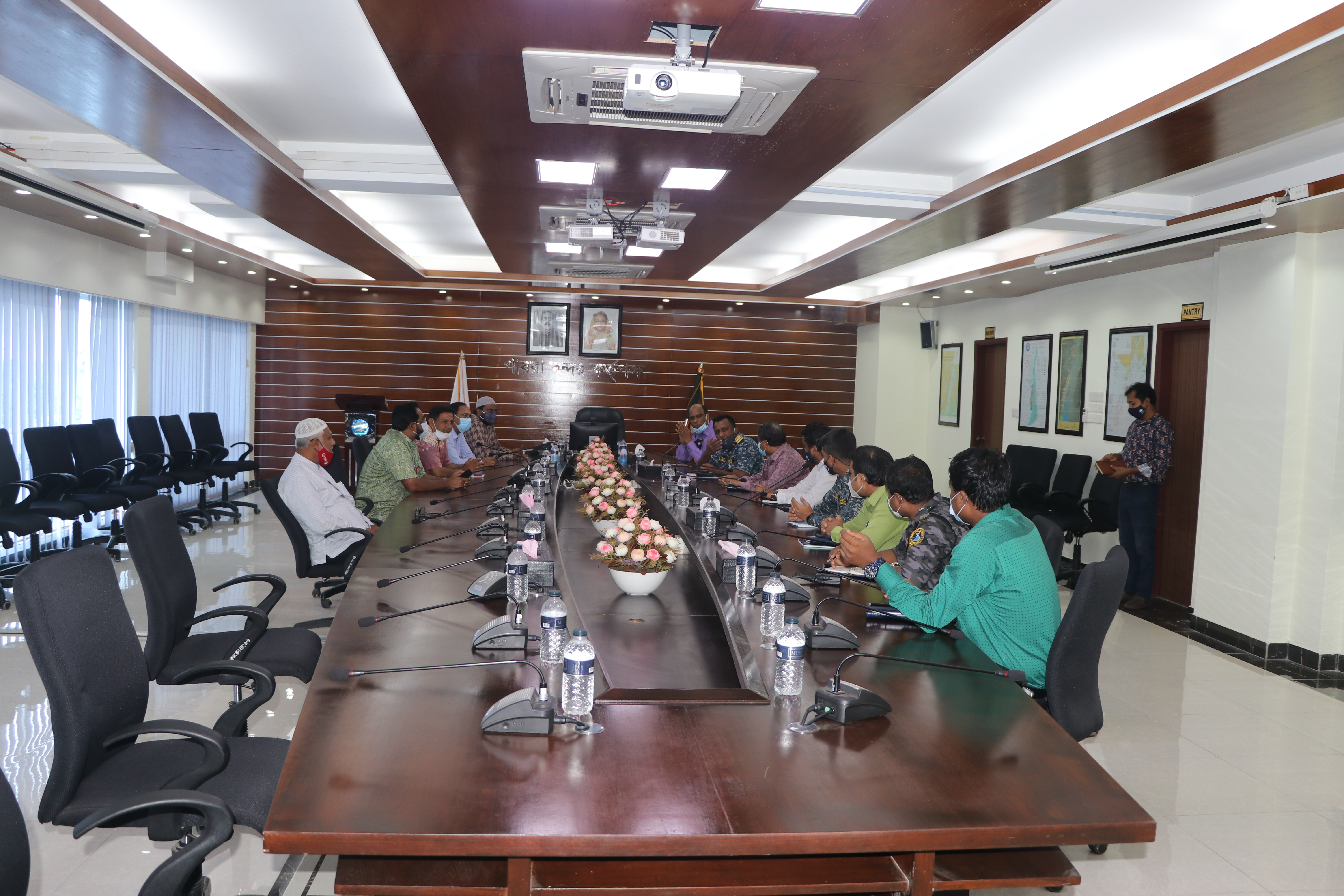 পায়রা বন্দর কর্তৃপক্ষের চেয়ারম্যান মহোদয়ের সাথে পায়রা বন্দর এলাকার ০৫ (পাঁচ) টি ইউনিয়ন পরিষদের চেয়ারম্যানদের মতবিনিময় সভা অনুষ্ঠিত।