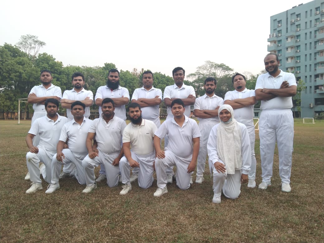 খেলার মাঠে প্রশিক্ষণার্থীরা