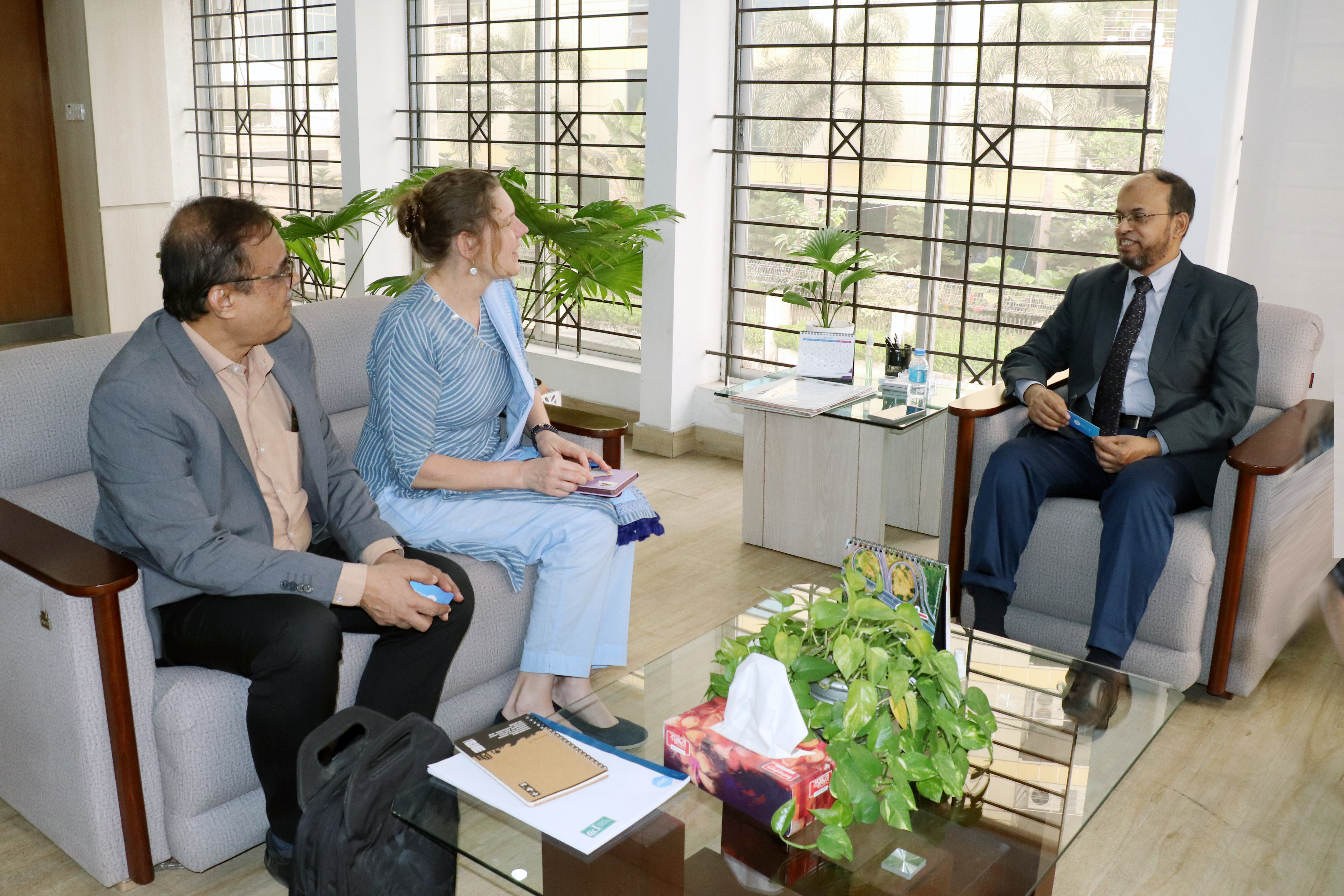 Delegates from SNV Netherlands, Ismène R.A.C. Stalpers (Country Director of Bangladesh) paid a courtesy visit to Mr. Muhammad Rafiqul Islam, Chief Executive Officer (Secretary) of the PPP Authority on 30th January 2025