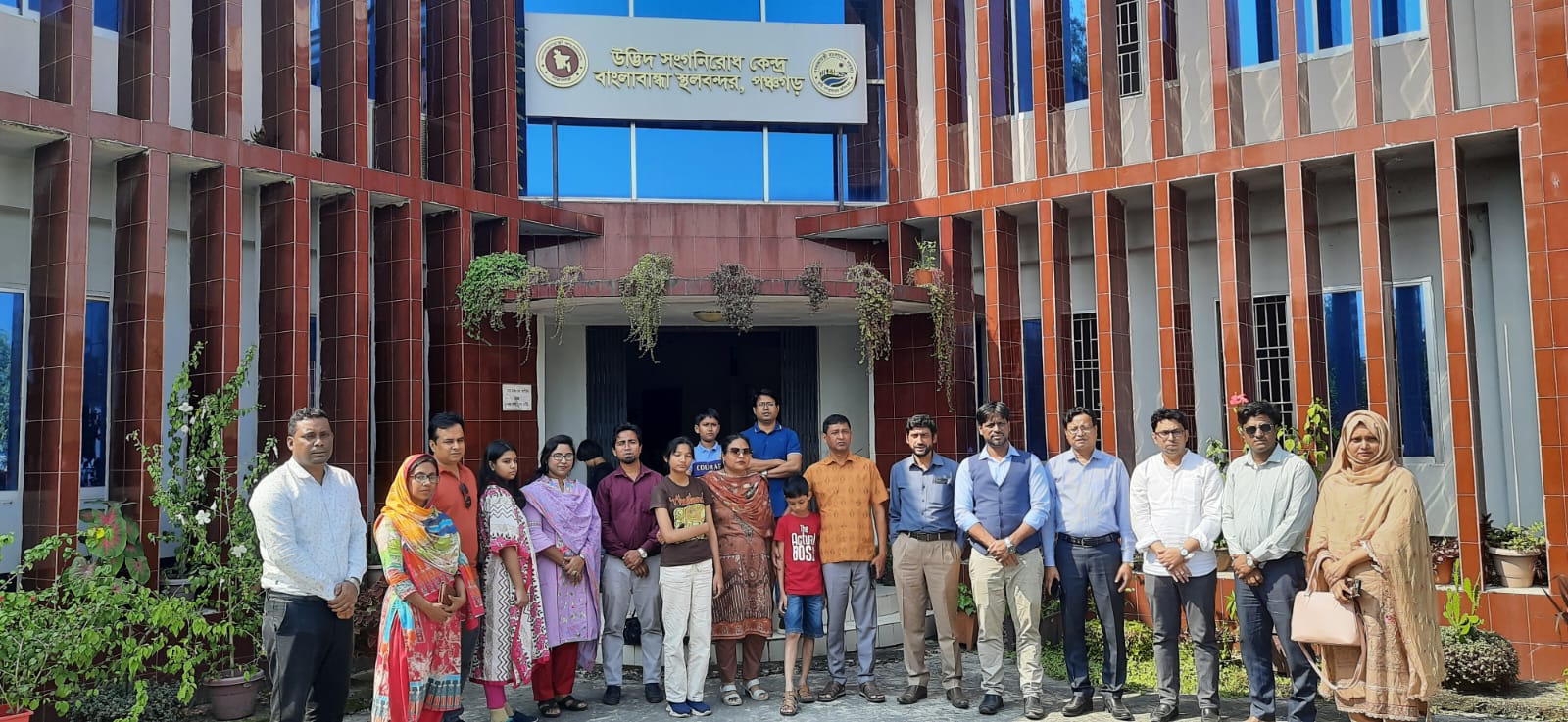 কন্দাল প্রকল্পের পিডি স্যার উদ্ভিদ সংগনিরোধ কেন্দ্র, বাংলাবান্ধা পরিদর্শন করেন