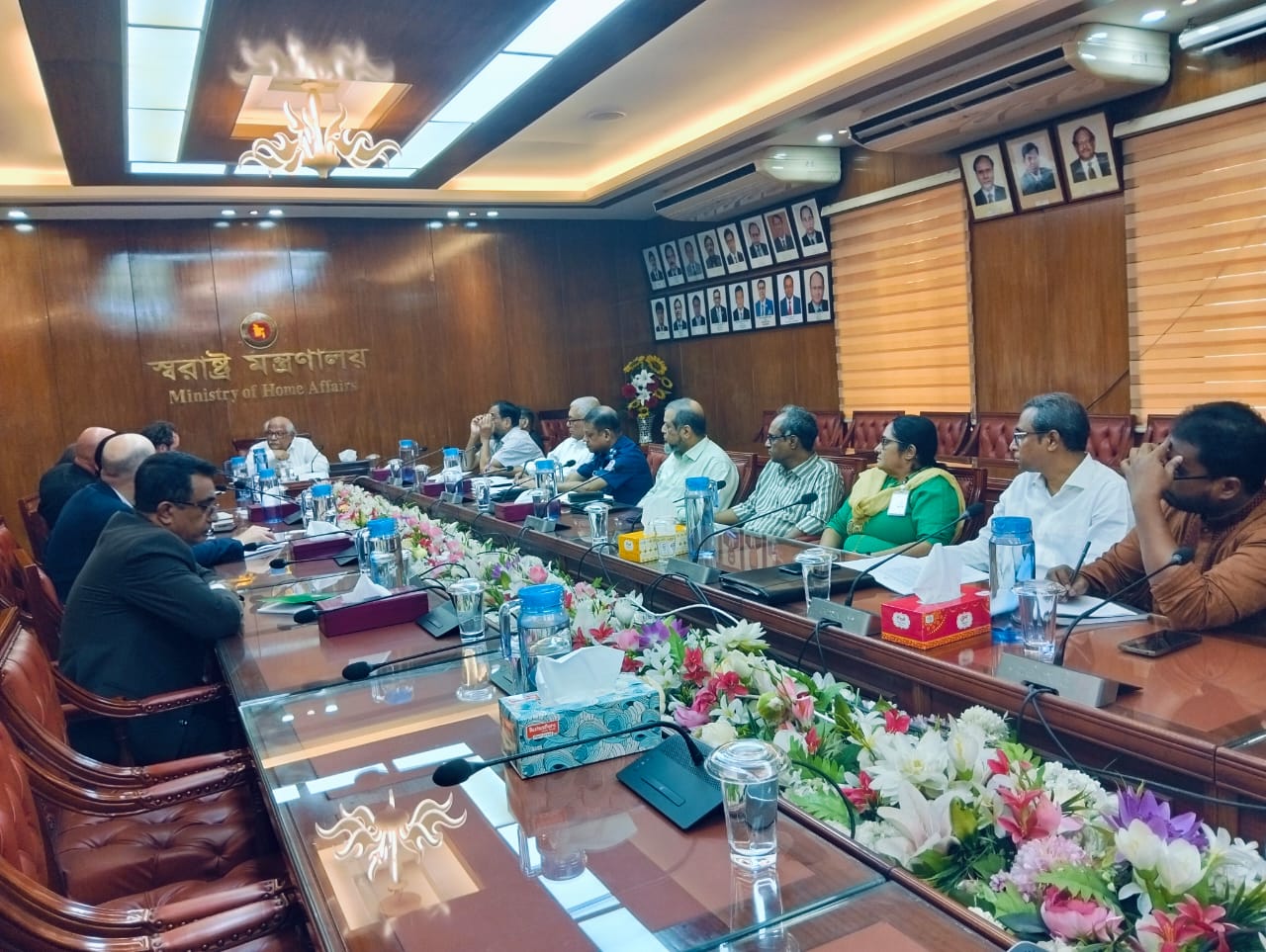 মার্কিন দূতাবাস এবং স্টেট ডিপার্টমেন্টের গ্লোবাল ক্রিমিনাল জাস্টিস-এর কর্মকর্তাদের সাথে সংলাপ