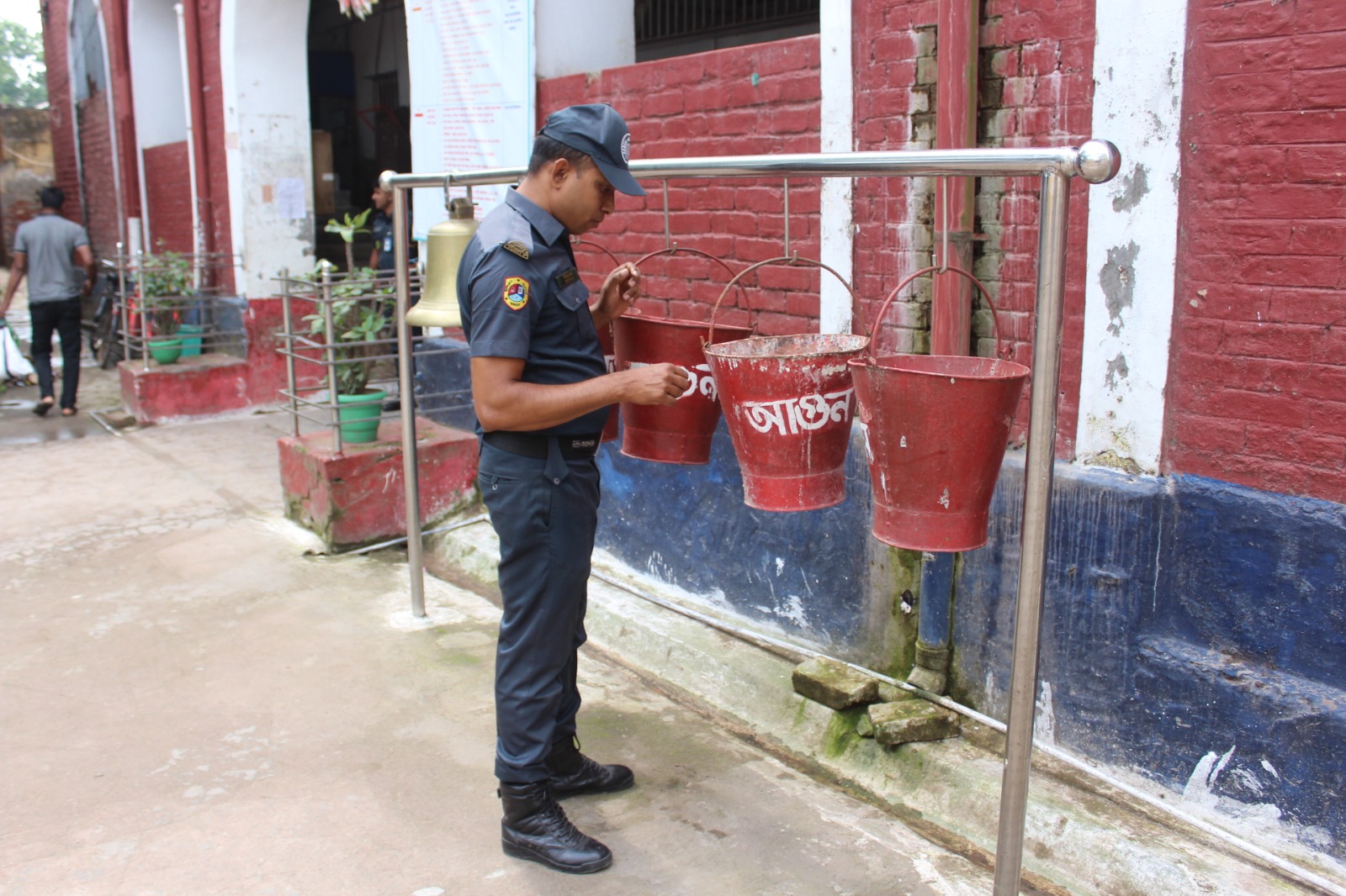 নিরাপত্তা যন্ত্রপাতি কার্যকারিতা পরিক্ষার স্থির চিত্র