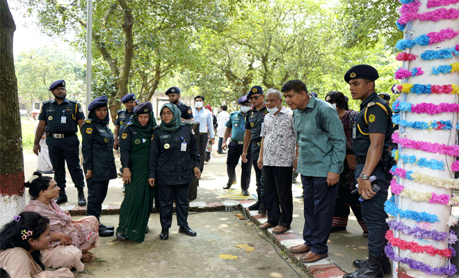 মাননীয় স্বরাষ্ট্র উপদেষ্টা লেফটেন্যান্ট জেনারেল মোঃ জাহাঙ্গীর আলম চৌধুরী (অবঃ) ১০.০৬.২০২৫ তারিখ কাশিমপুর কেন্দ্রীয় কারাগার-২ ও কাশিমপুর মহিলা কেন্দ্রীয় কারাগার পরিদর্শন করেন।