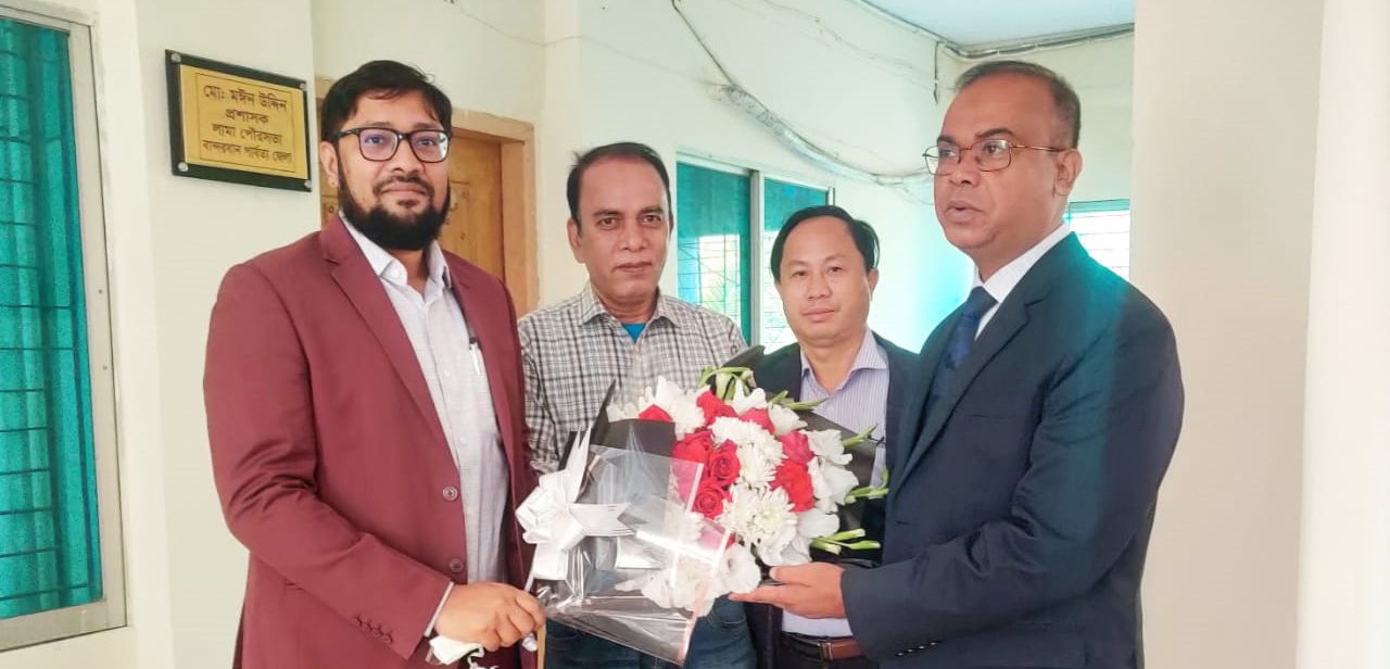 উপ-পরিচালক, স্থানীয় সরকার, বান্দরবান এর লামা পৌরসভা পরিদর্শন।