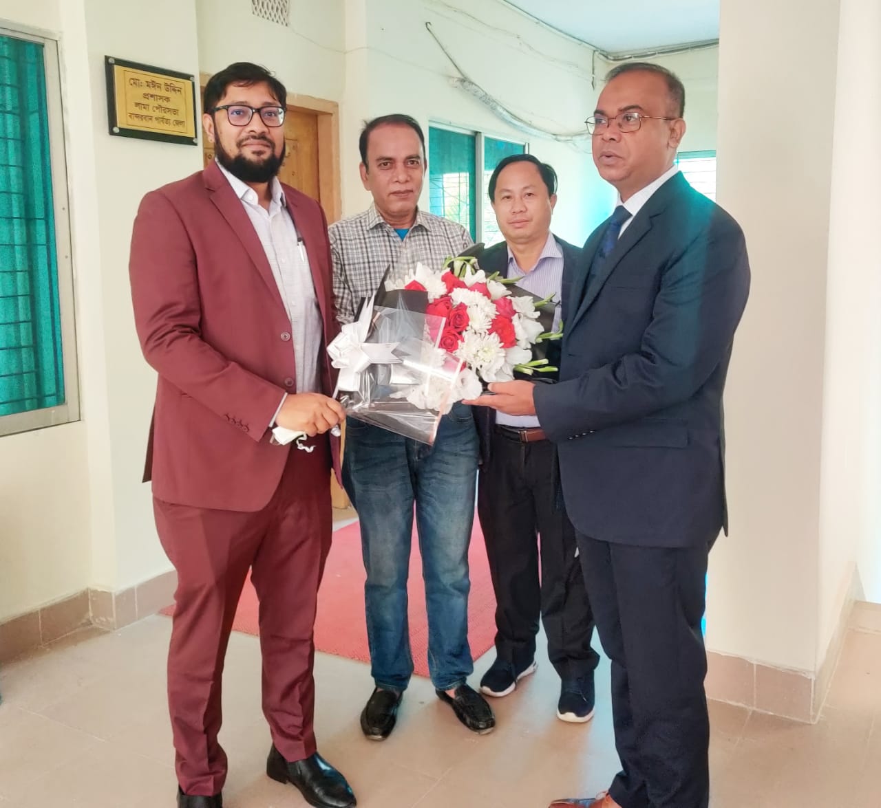 উপ-পরিচালক, স্থানীয় সরকার, বান্দরবান এর লামা পৌরসভা পরিদর্শন।