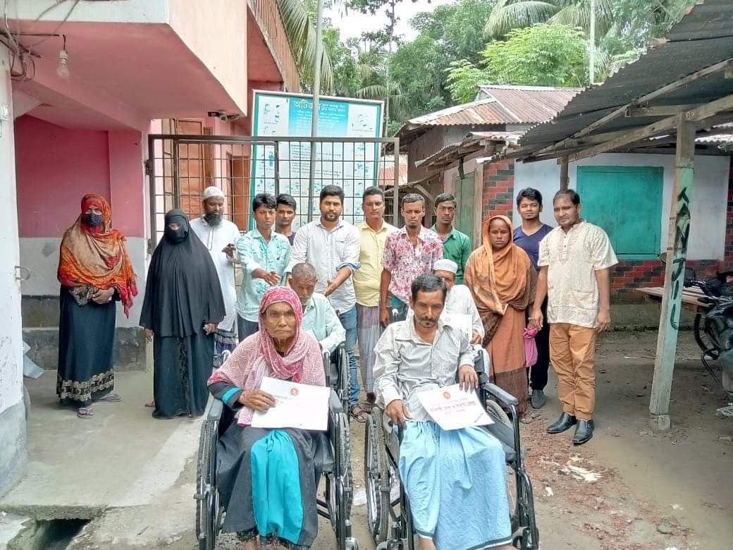 হুইলচেয়ার বিতরন