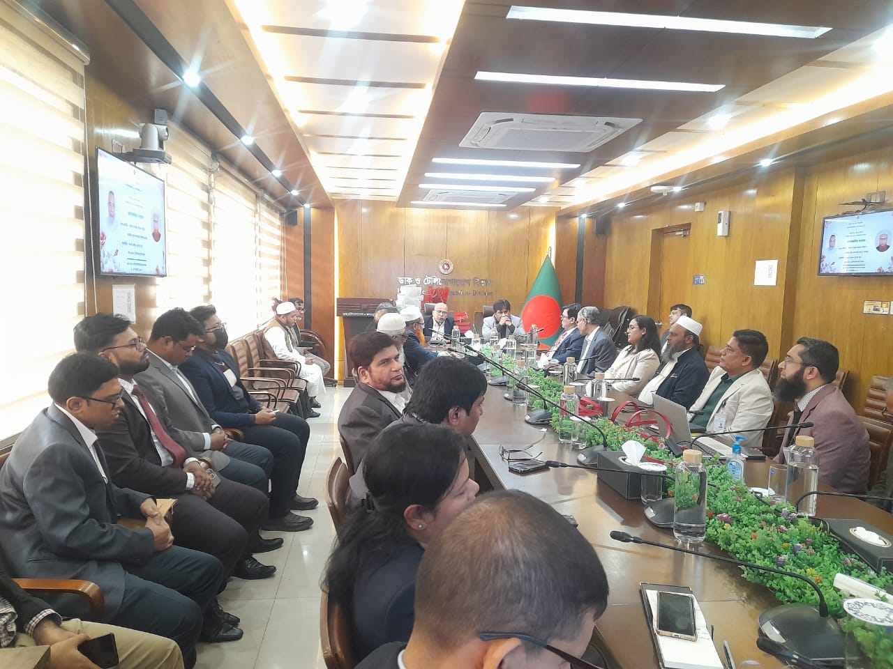 ডাক অধিদপ্তরের মহাপরিচালক (গ্রেড-১) জনাব এস এম শাহাবুদ্দীন এবং ডাক ও টেলিযোগাযোগ বিভাগের অতিরিক্ত সচিব জনাব মোঃ জানে আলম এর অবসরজনিত সংবর্ধনা অনুষ্ঠানের স্থিরচিত্র (০৪ জানুয়ারি, ২০২৬)।