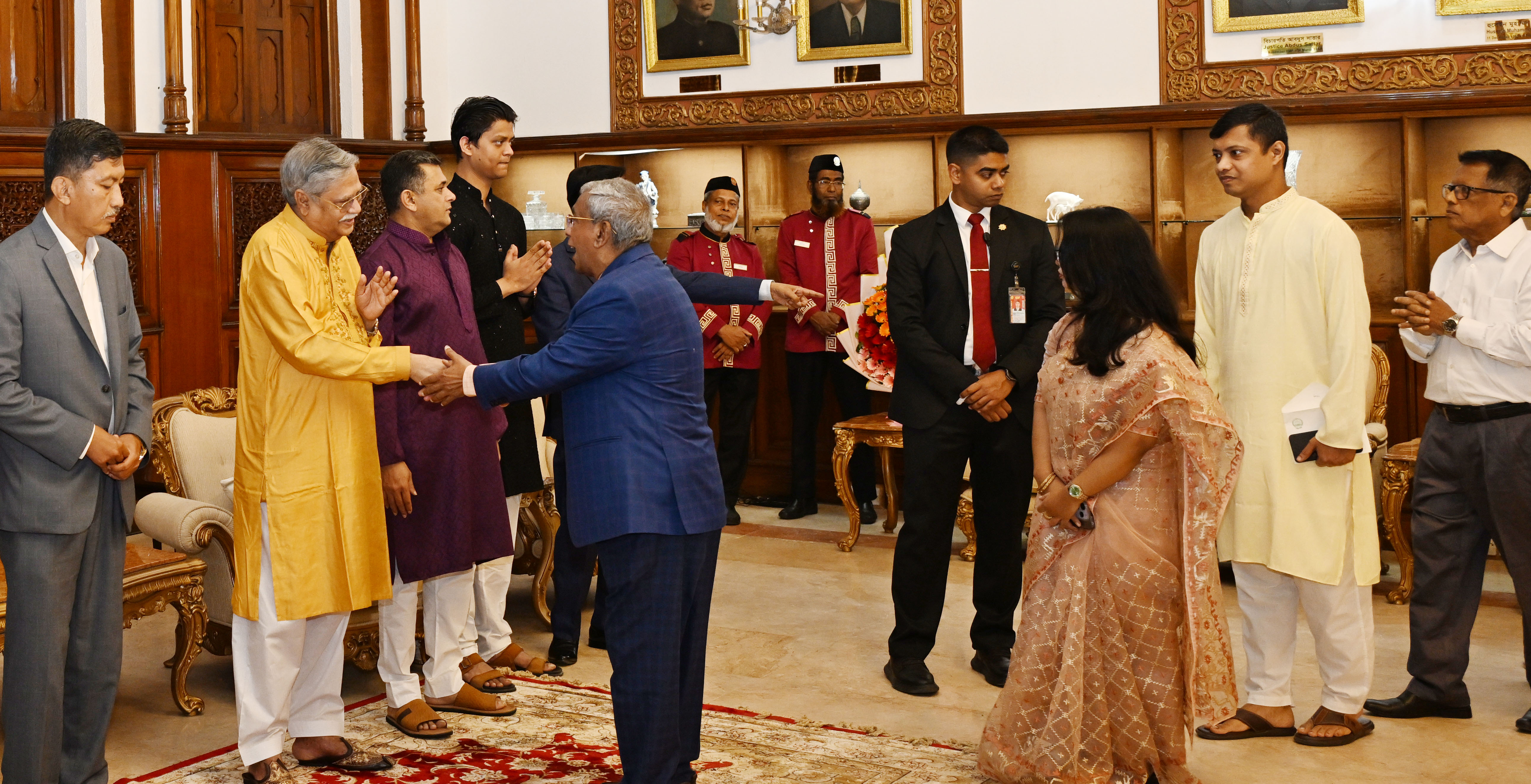 রাষ্ট্রপতি মোঃ সাহাবুদ্দিন ০১ মে ২০২৬ শুক্রবার বঙ্গভবনে বুদ্ধ পূর্ণিমা উপলক্ষে বিভিন্ন দেশের কুটনীতিকদের সাথে শুভেচ্ছা বিনিময় করেন।
