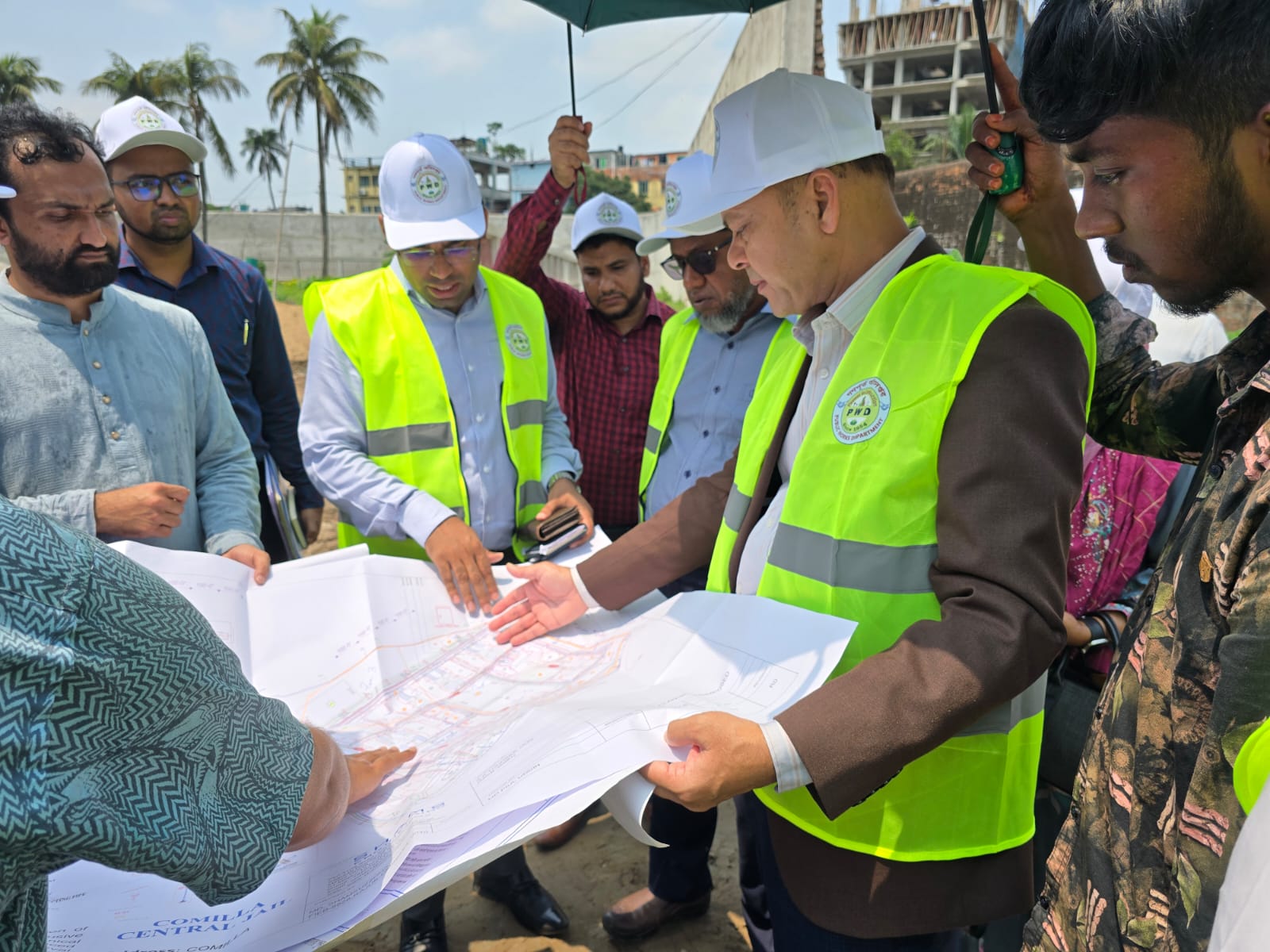 গণপূর্ত অধিদপ্তরের সম্মানিত প্রধান প্রকৌশলী জনাব মোঃ খালেকুজ্জামান চৌধুরী কুমিল্লা জেলার বিভিন্ন গুরুত্বপূর্ণ উন্নয়ন প্রকল্প ও দপ্তর পরিদর্শন করেছেন।