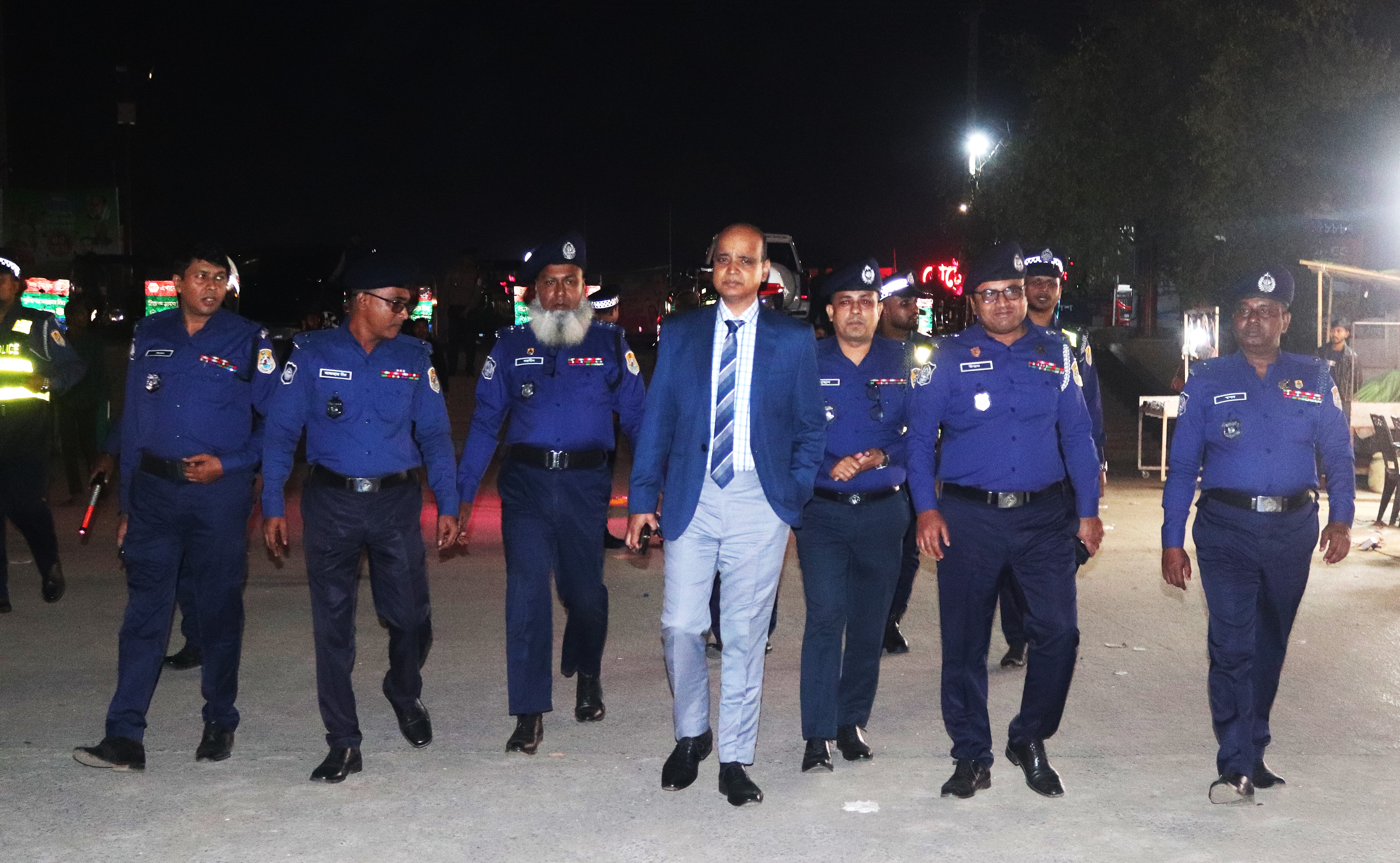 ট্যুরিস্ট পুলিশ প্রধান মহোদয় কর্তৃক পতেঙ্গা জোন এর আওতাধীন পতেঙ্গা সীবিচ পরিদর্শন