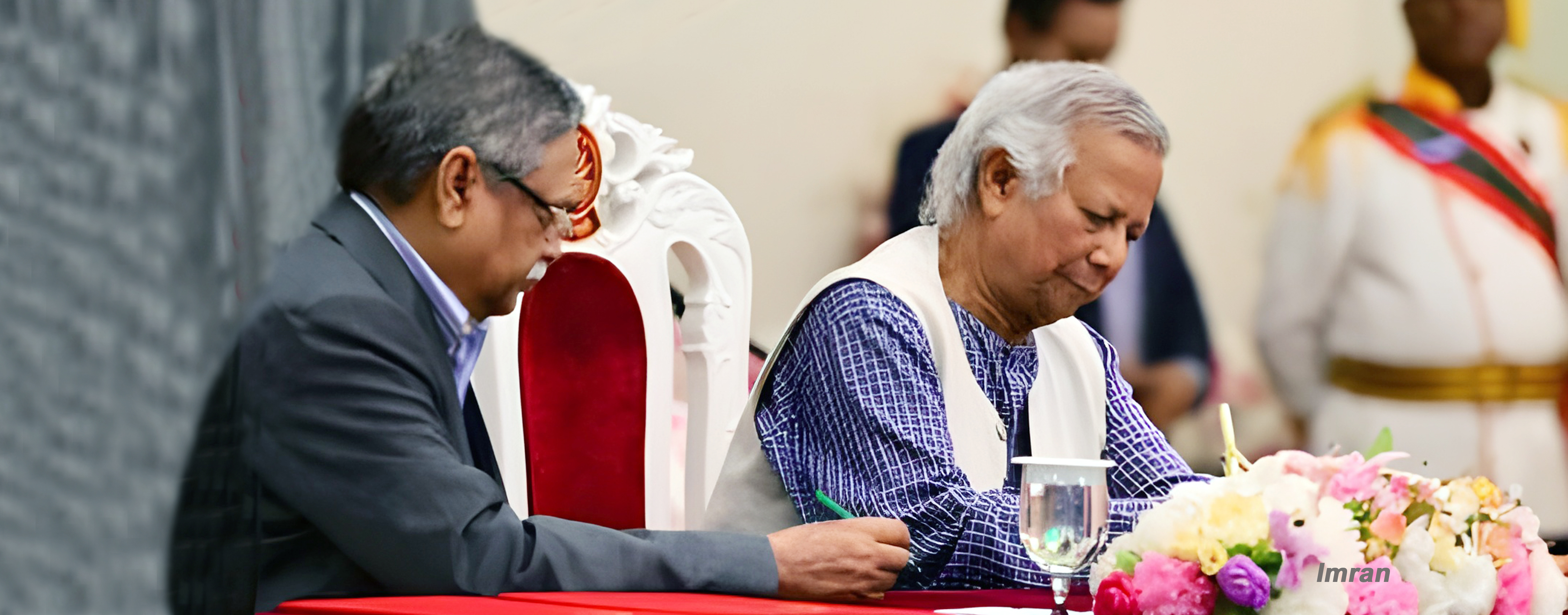 প্রধান উপদেষ্টার ড. মোঃ ইউনুছ দ্বায়িত্বভার গ্রহন।